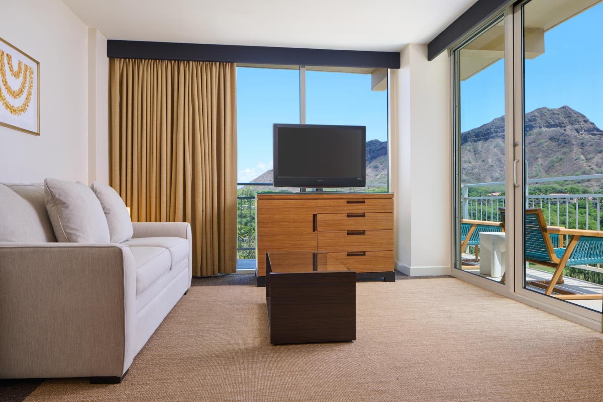 Kaimana Beach Hotel gallery photo in Honolulu, HI — image 9