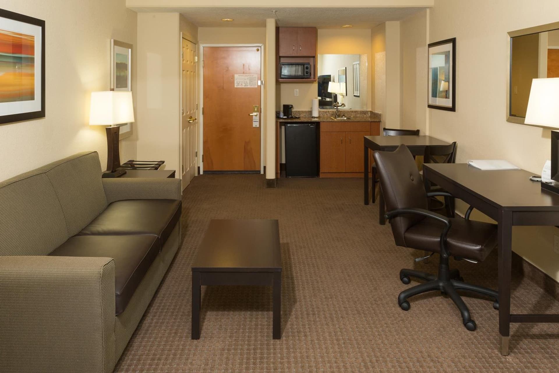Holiday Inn Express Hotel & Suites Jacksonville Airport by IHG property views in Jacksonville, FL — gallery photo 3