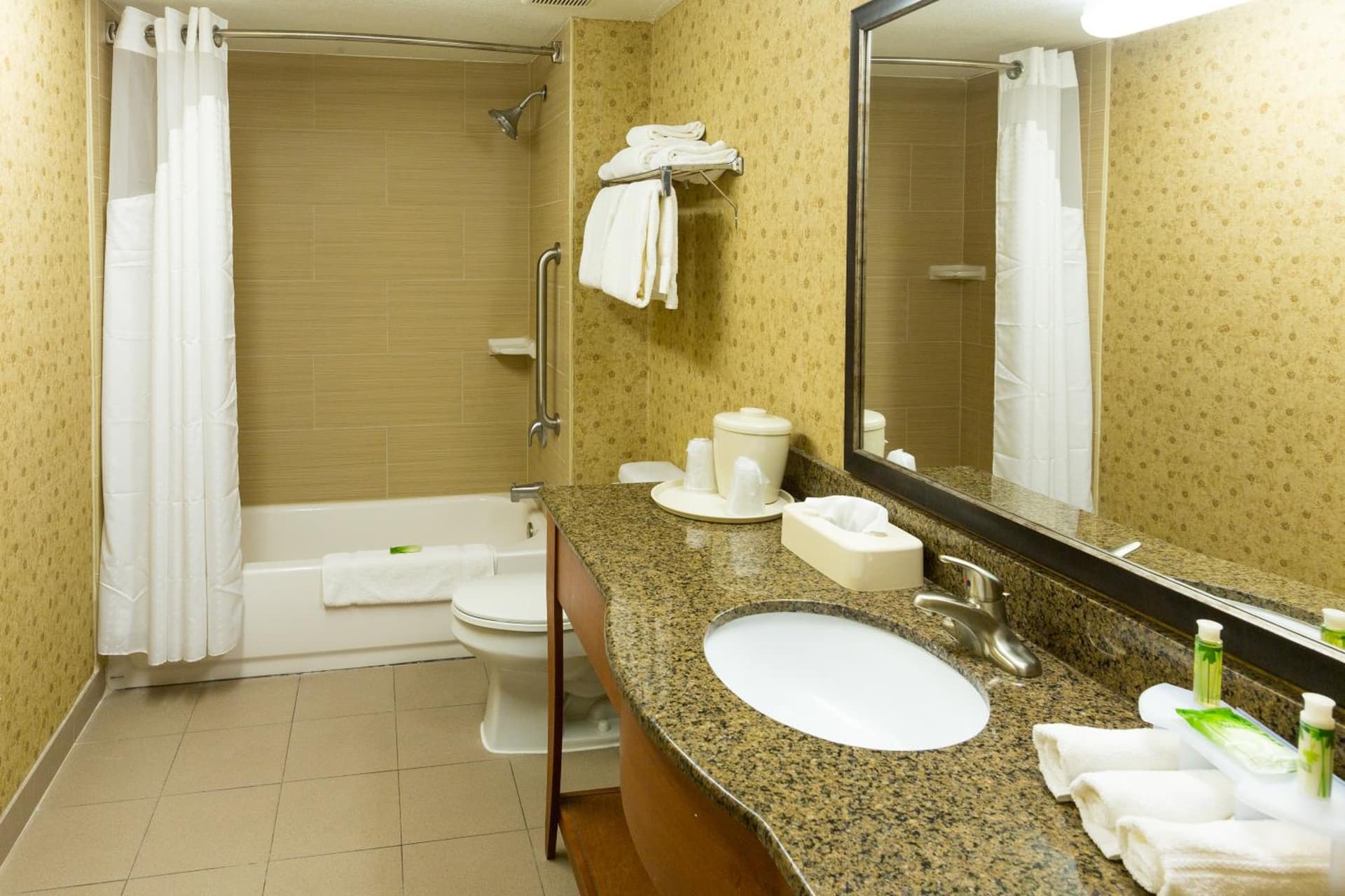 Holiday Inn Express Hotel & Suites Jacksonville Airport by IHG property views in Jacksonville, FL — gallery photo 3
