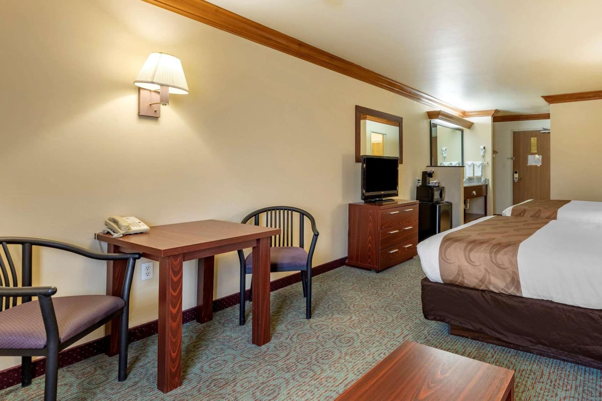 Quality Inn & Suites Denver Airport - Gateway Park gallery photo in Aurora, CO — image 5