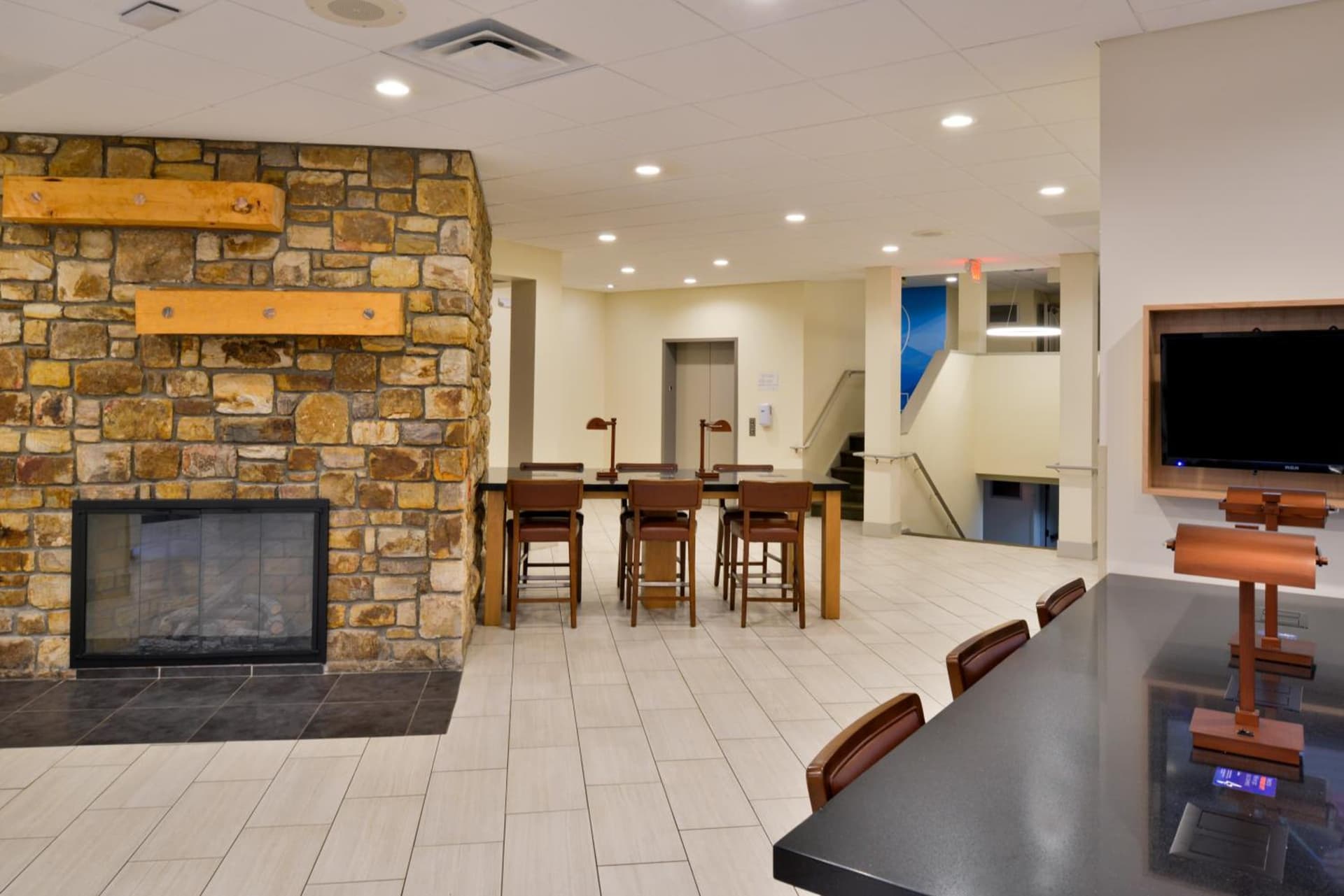 Holiday Inn Express Blowing Rock South, an IHG Hotel interior in Blowing Rock, NC — gallery photo 2