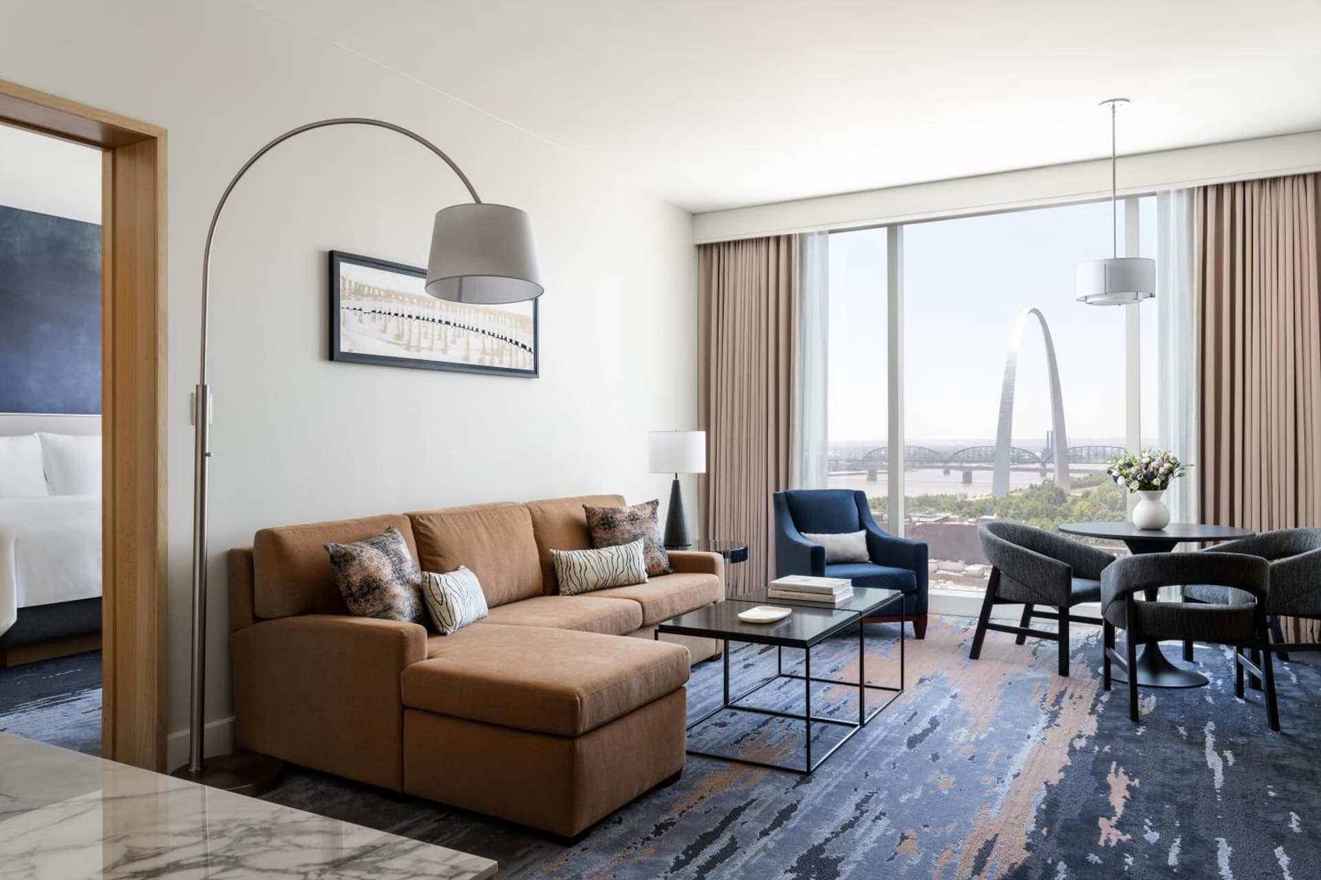 Four Seasons St. Louis gallery photo in Saint Louis, MO — image 60