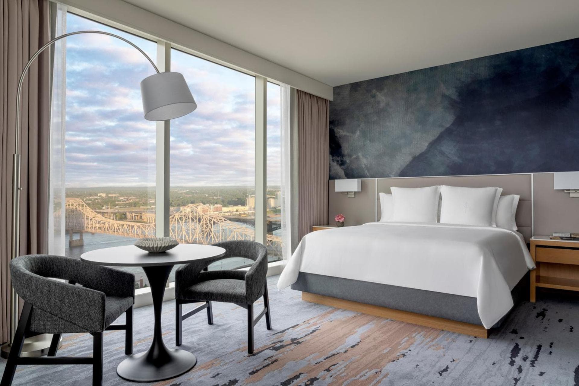 Four Seasons St. Louis gallery photo in Saint Louis, MO — image 62
