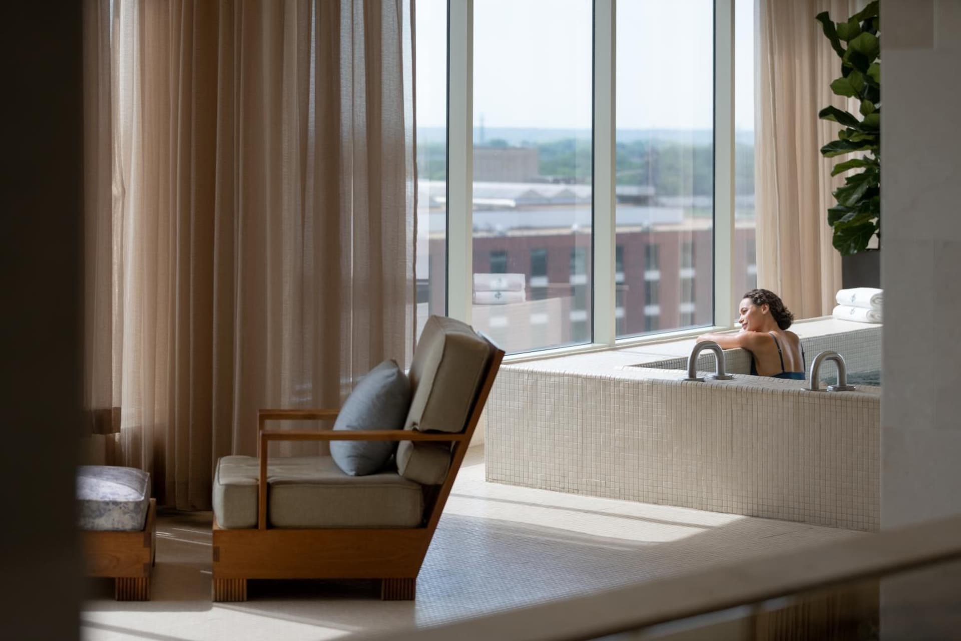 Four Seasons St. Louis gallery photo in Saint Louis, MO — image 23