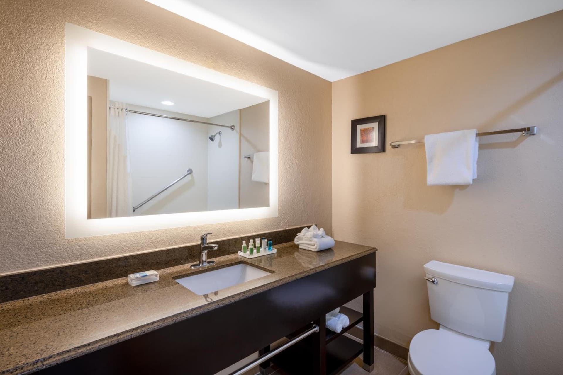 Holiday Inn Poughkeepsie by IHG gallery photo in Poughkeepsie, NY — image 34