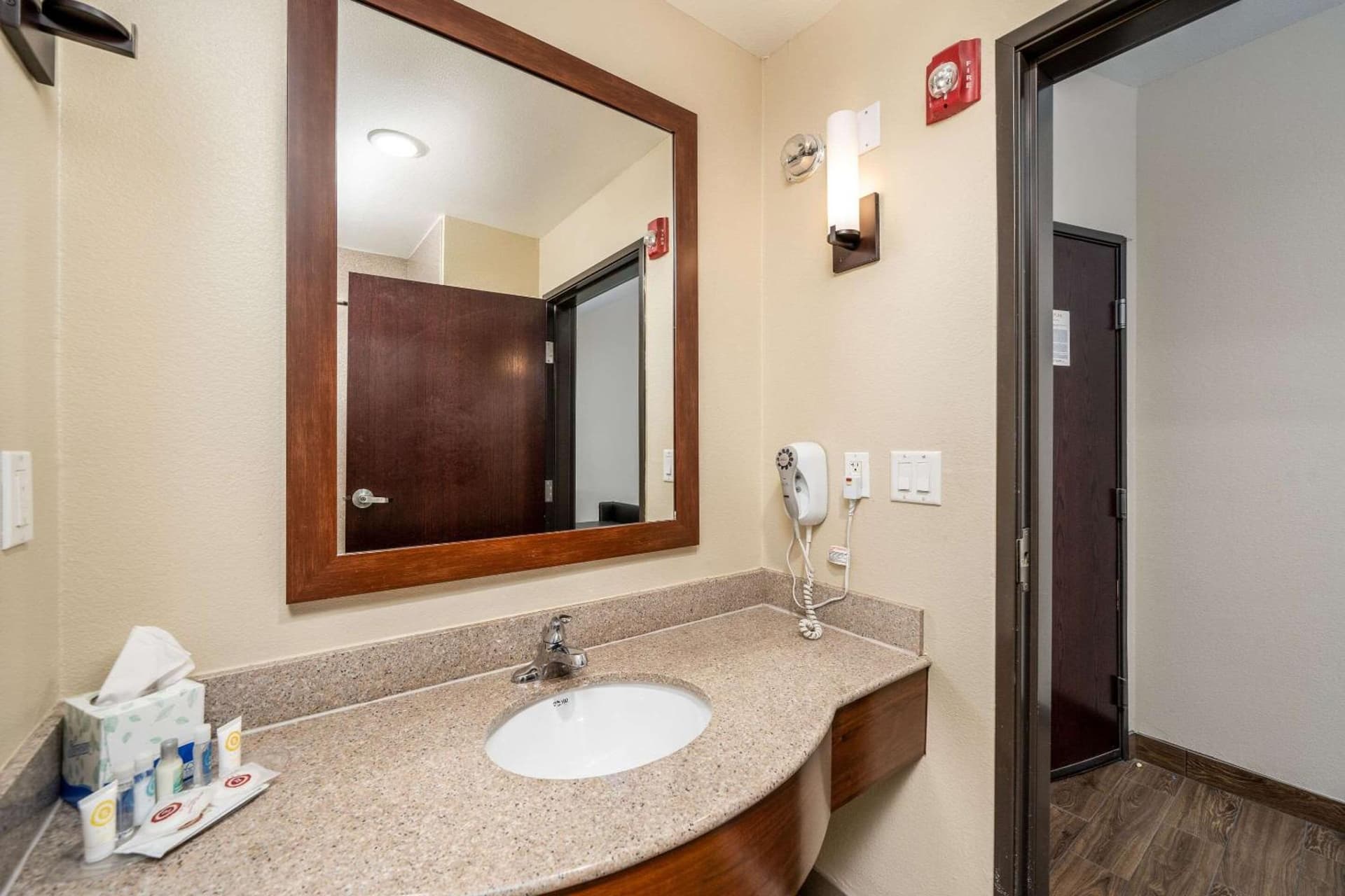 Comfort Suites University gallery photo in Abilene, TX — image 54
