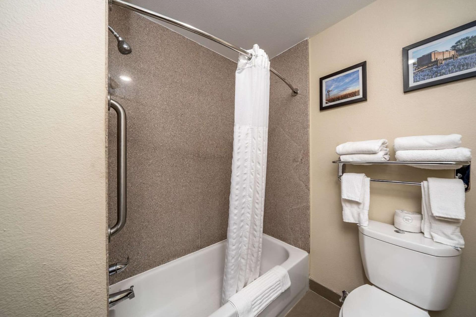 Comfort Suites University gallery photo in Abilene, TX — image 45