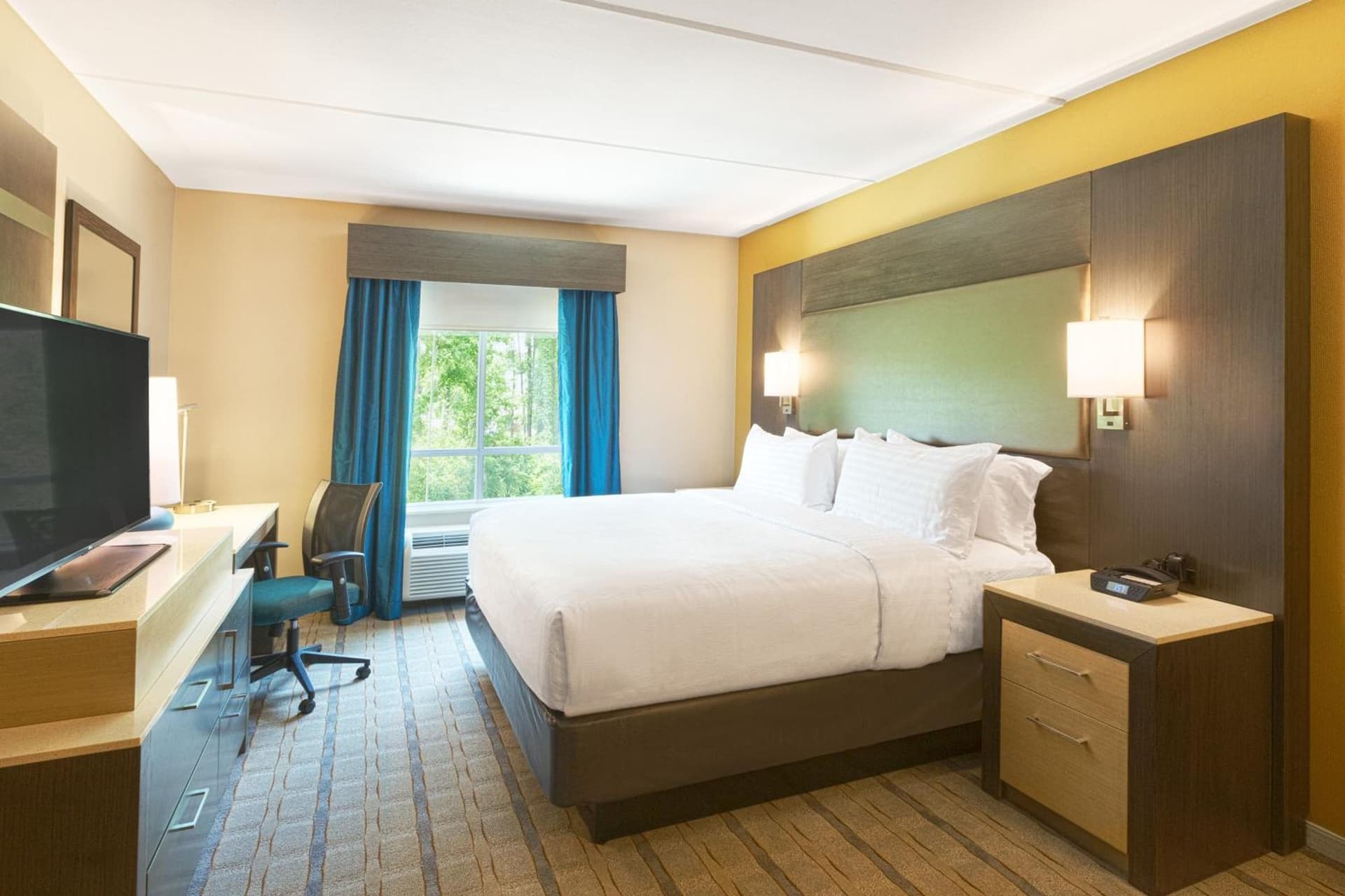 Crowne Plaza Shenandoah - Woodlands Area by IHG gallery photo in The Woodlands, TX — image 23