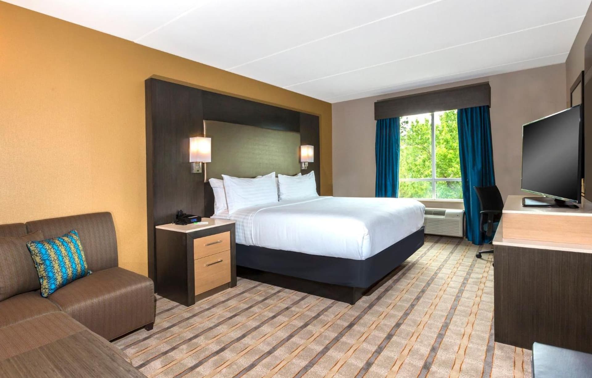 Crowne Plaza Shenandoah - Woodlands Area by IHG gallery photo in The Woodlands, TX — image 20