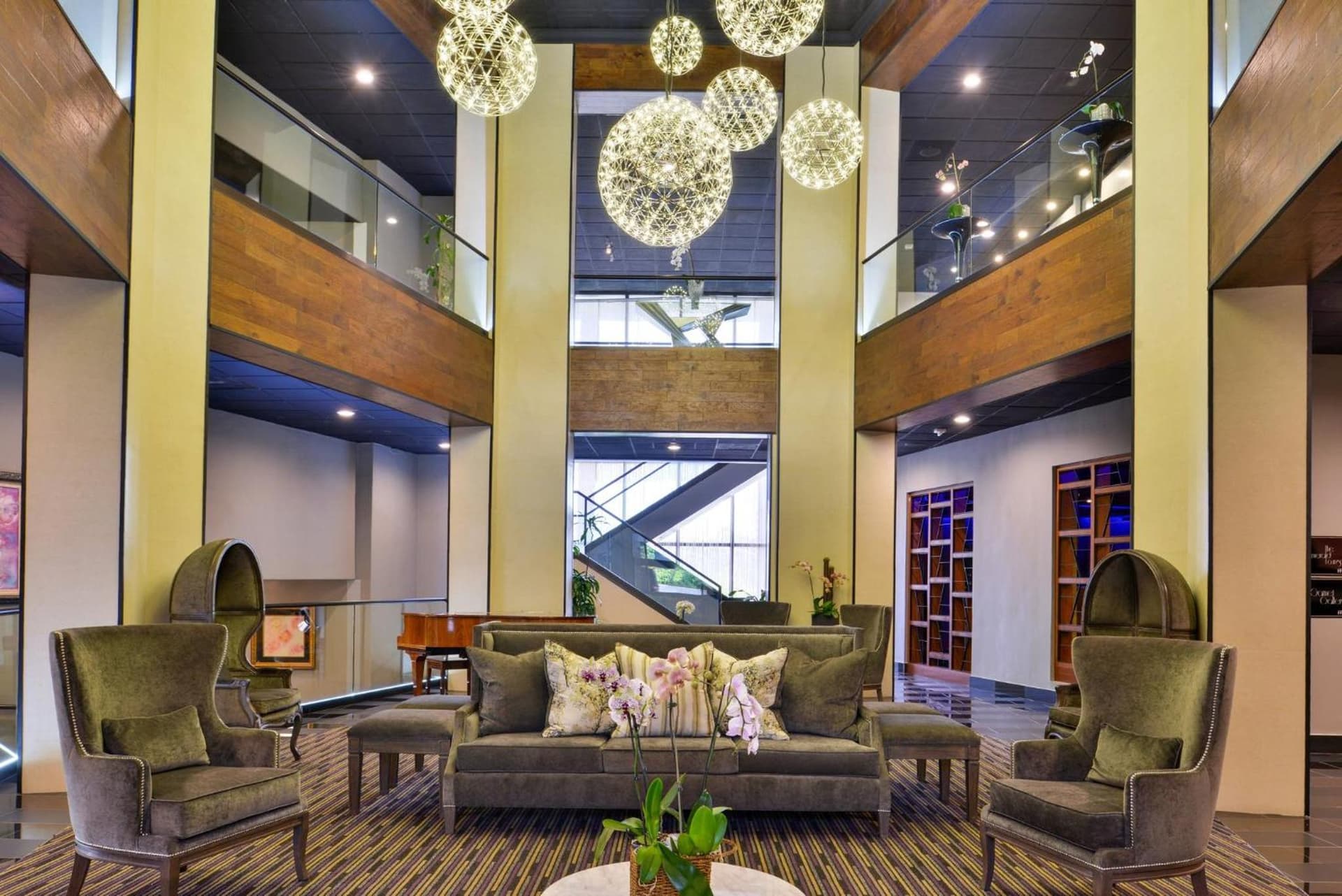 voco Laguna Hills by IHG interior in Laguna Hills, CA — gallery photo 2