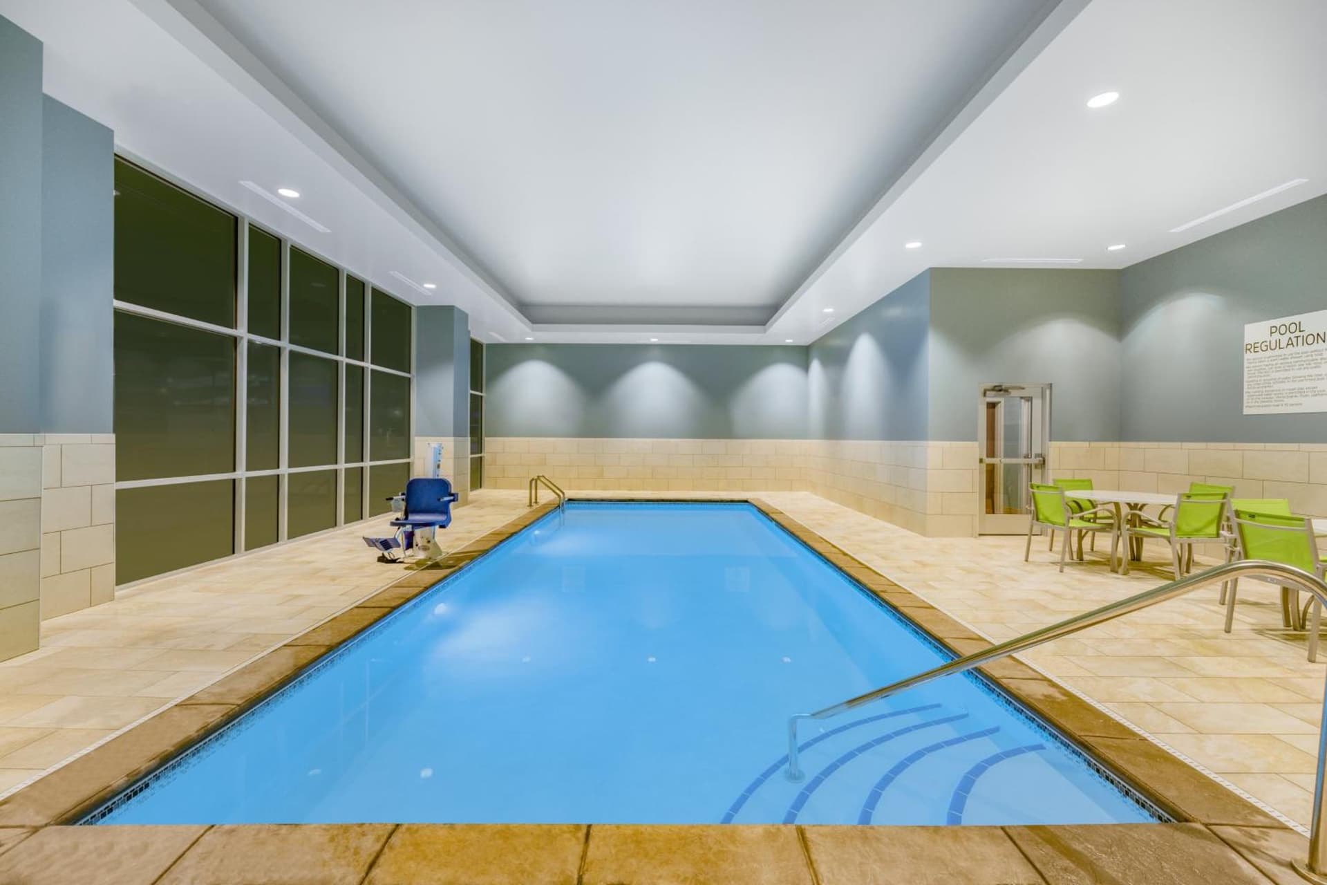 Holiday Inn Express & Suites - Lincoln Downtown by IHG gallery photo in Lincoln, NE — image 39