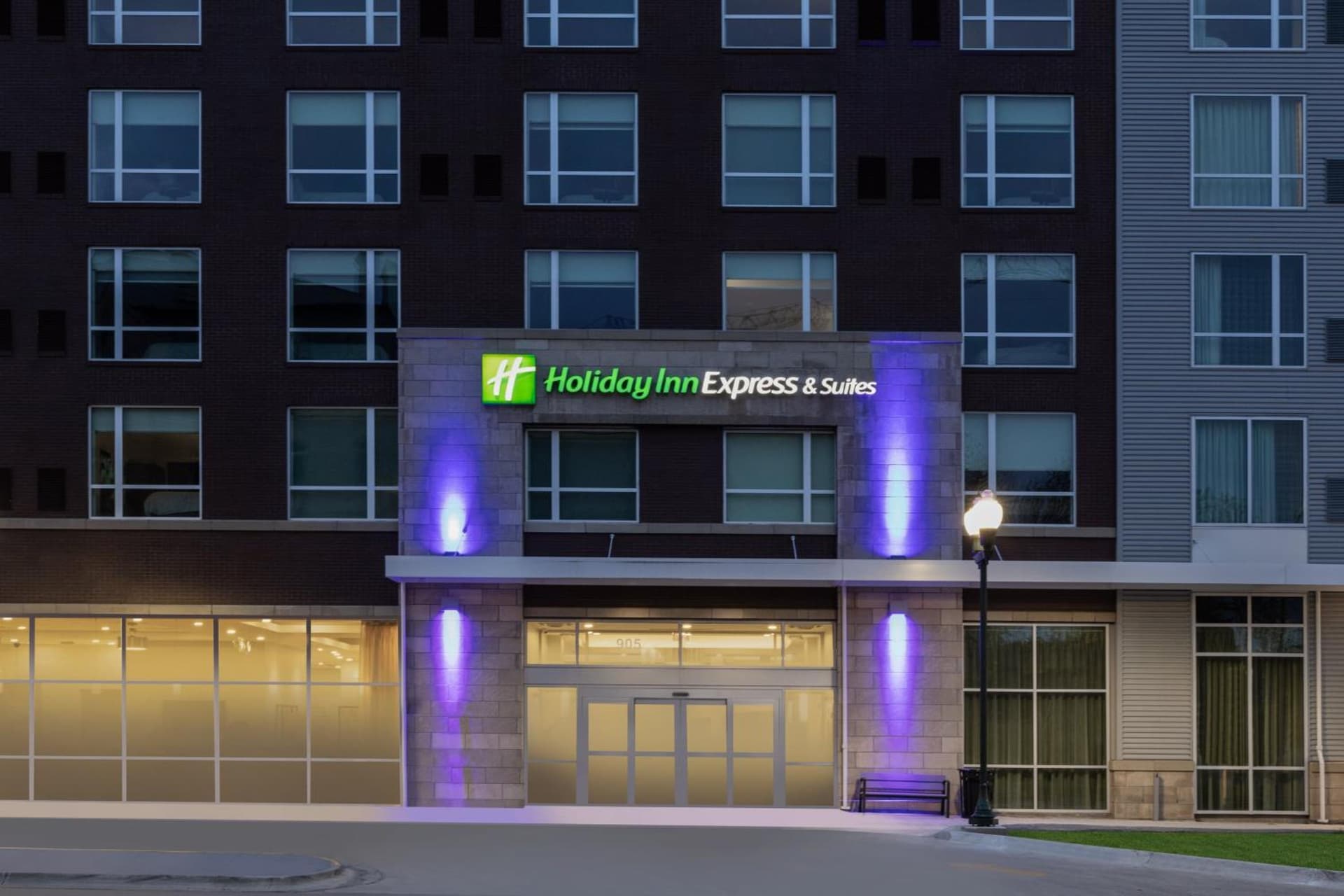 Holiday Inn Express & Suites - Lincoln Downtown by IHG gallery photo in Lincoln, NE — image 23