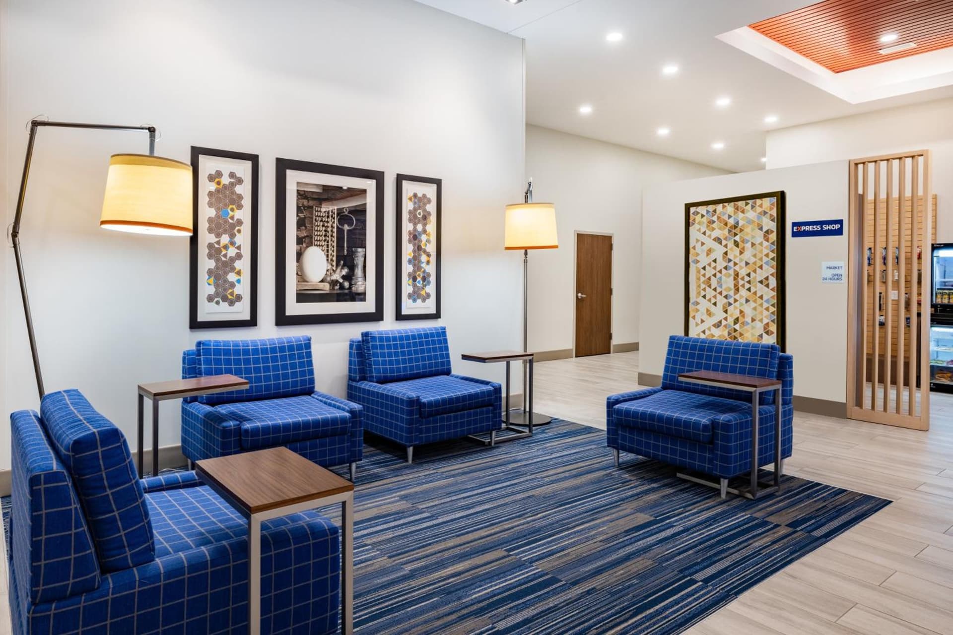 Holiday Inn Express & Suites - Lincoln Downtown by IHG gallery photo in Lincoln, NE — image 37
