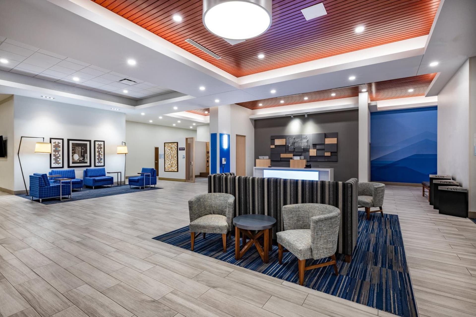 Holiday Inn Express & Suites - Lincoln Downtown by IHG gallery photo in Lincoln, NE — image 31