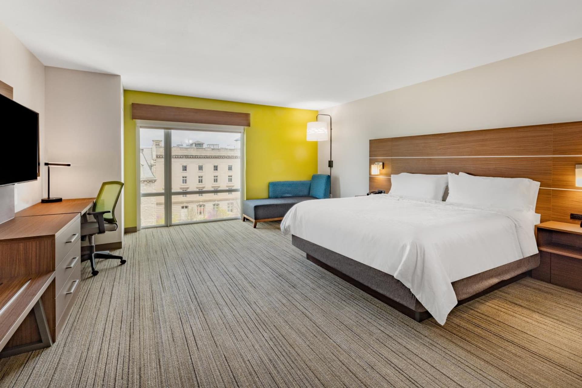 Holiday Inn Express & Suites - Lincoln Downtown by IHG gallery photo in Lincoln, NE — image 16