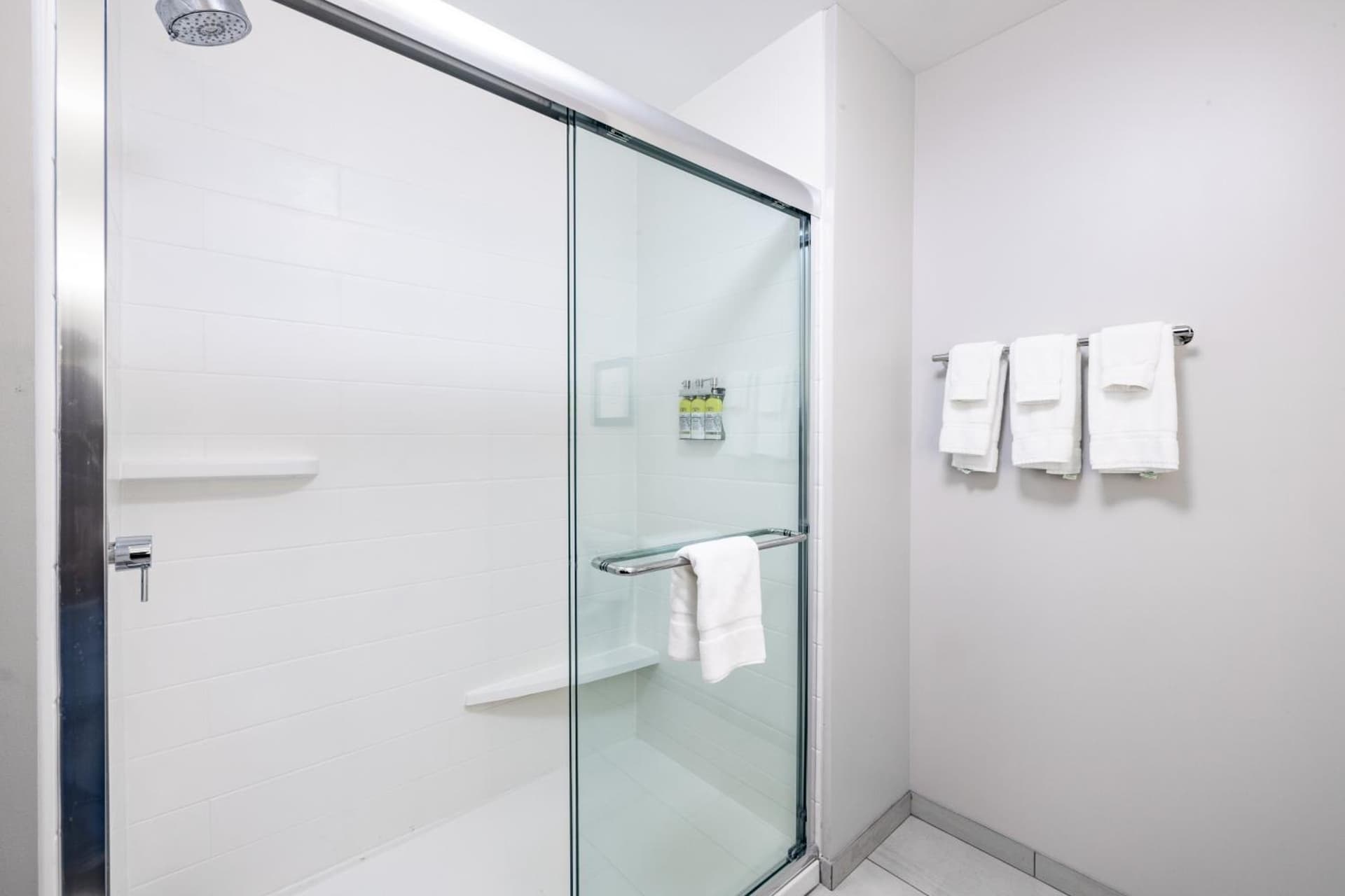 Holiday Inn Express & Suites - Lincoln Downtown by IHG gallery photo in Lincoln, NE — image 35
