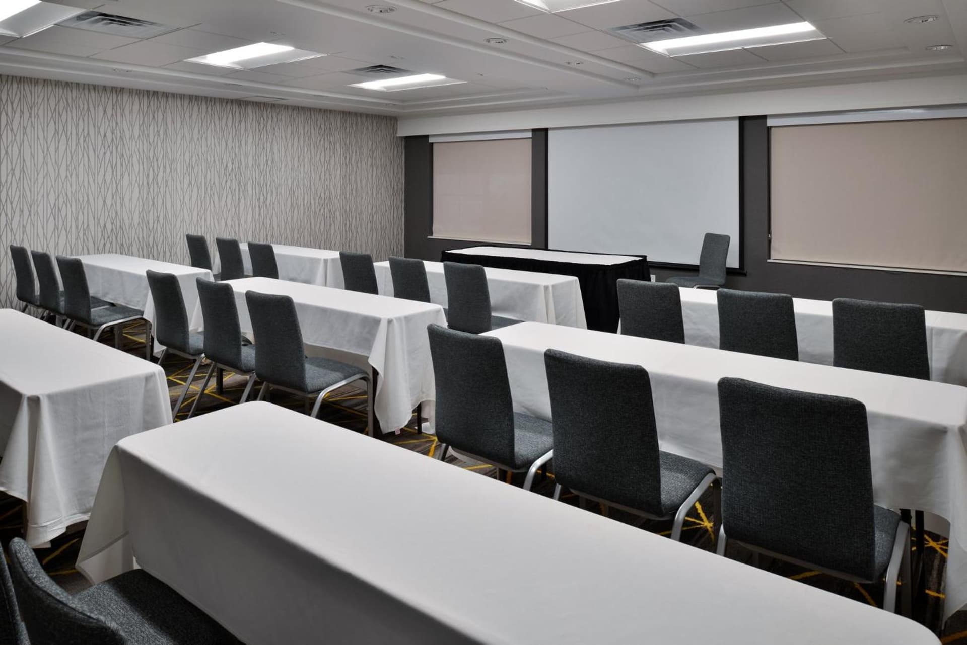 Holiday Inn Hotel & Suites Overland Park-Convention Center by IHG gallery photo in Overland Park, KS — image 47
