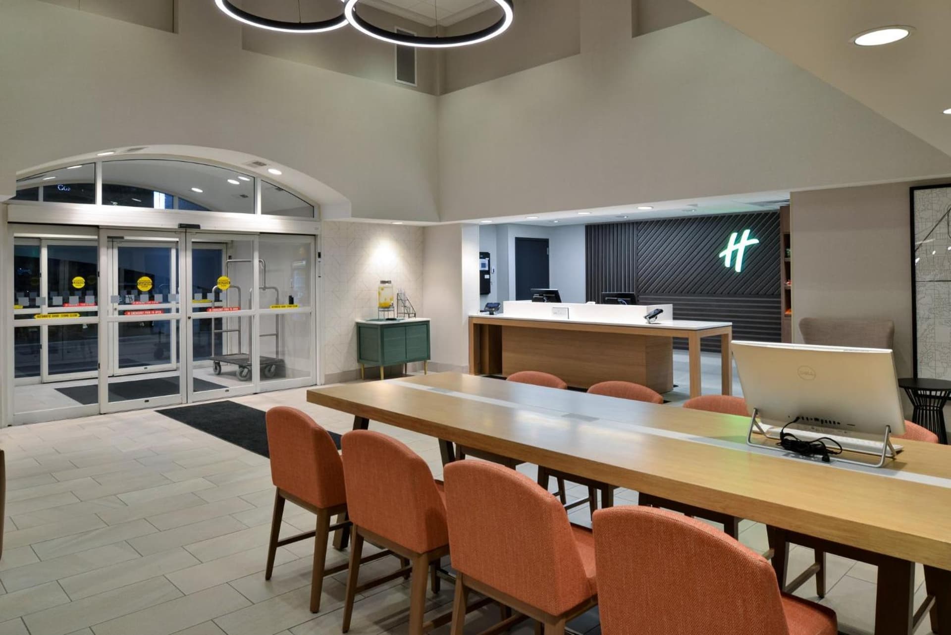 Holiday Inn Hotel & Suites Overland Park-Convention Center by IHG gallery photo in Overland Park, KS — image 13