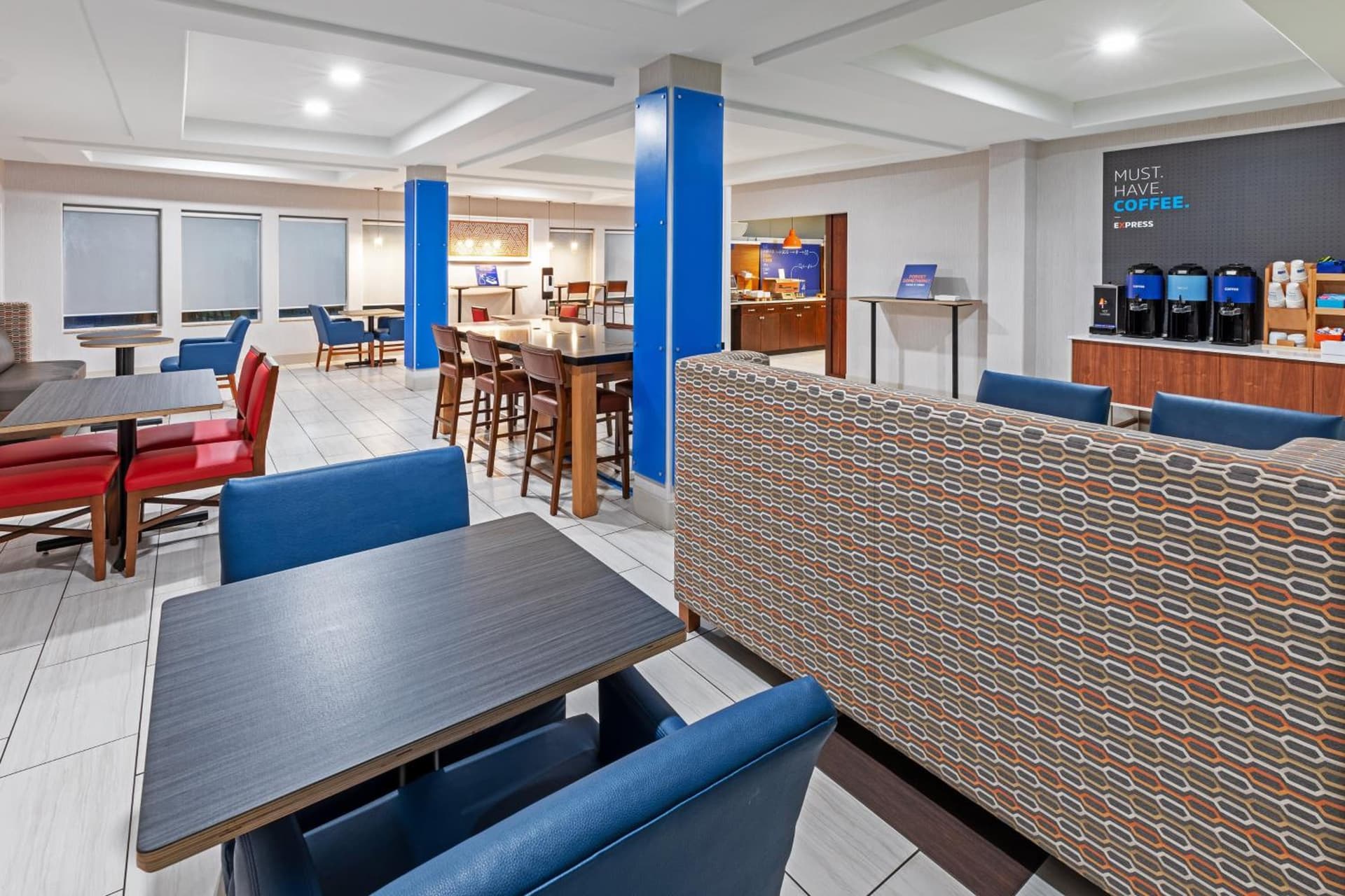 Holiday Inn Express & Suites Lafayette South by IHG property views in Lafayette, LA — gallery photo 3