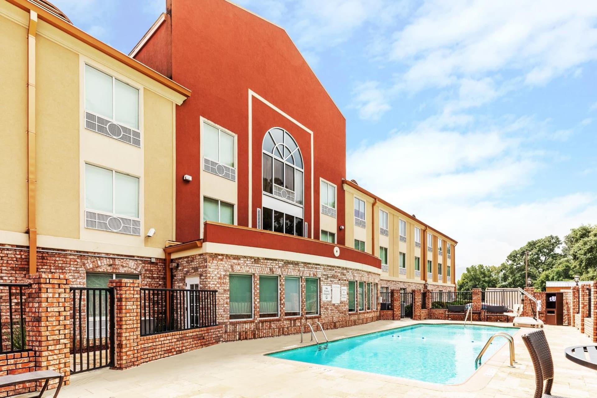 Holiday Inn Express & Suites Lafayette South by IHG gallery photo in Lafayette, LA — image 21