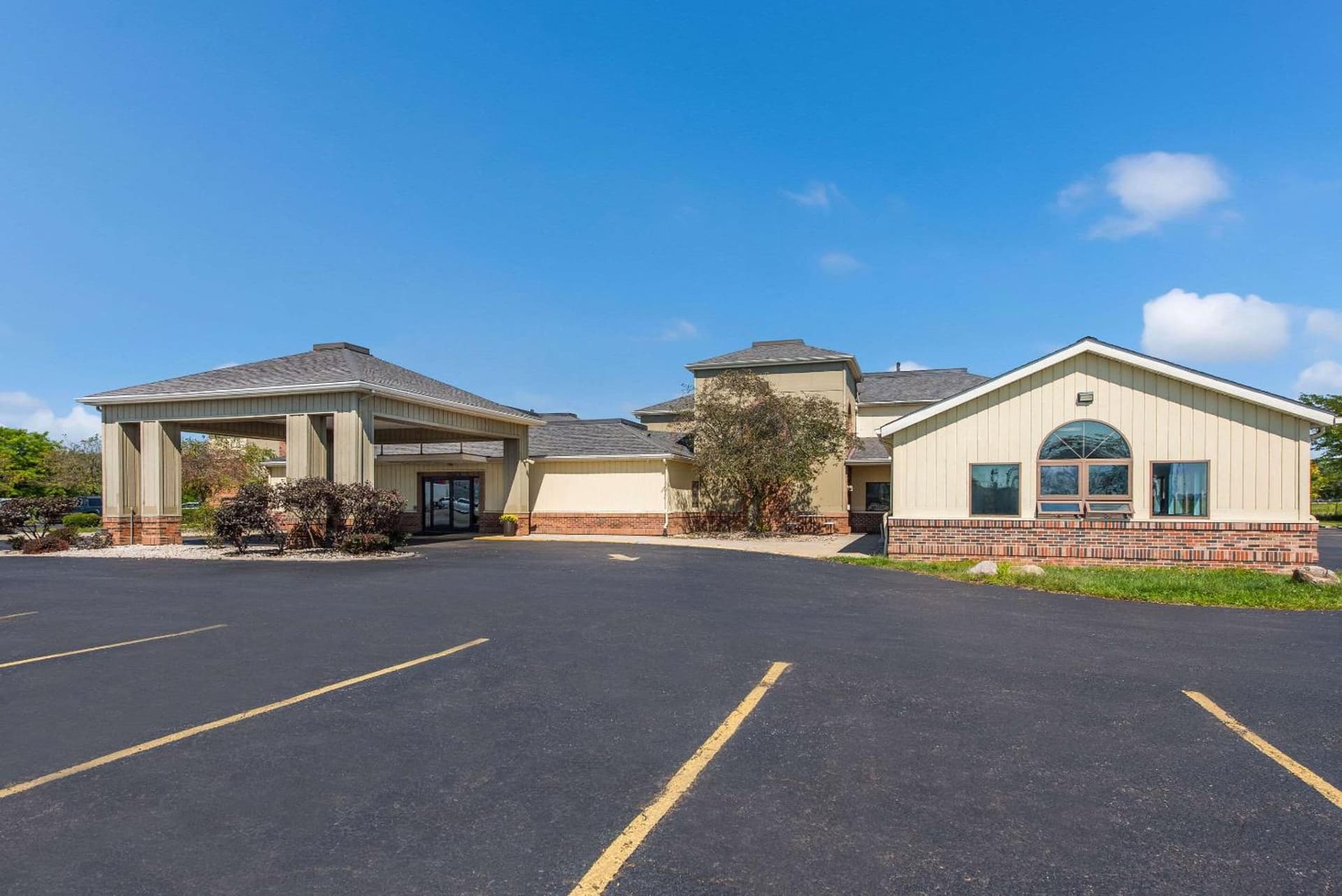 Quality Inn Upper Sandusky property views in Upper Sandusky, OH — gallery photo 3