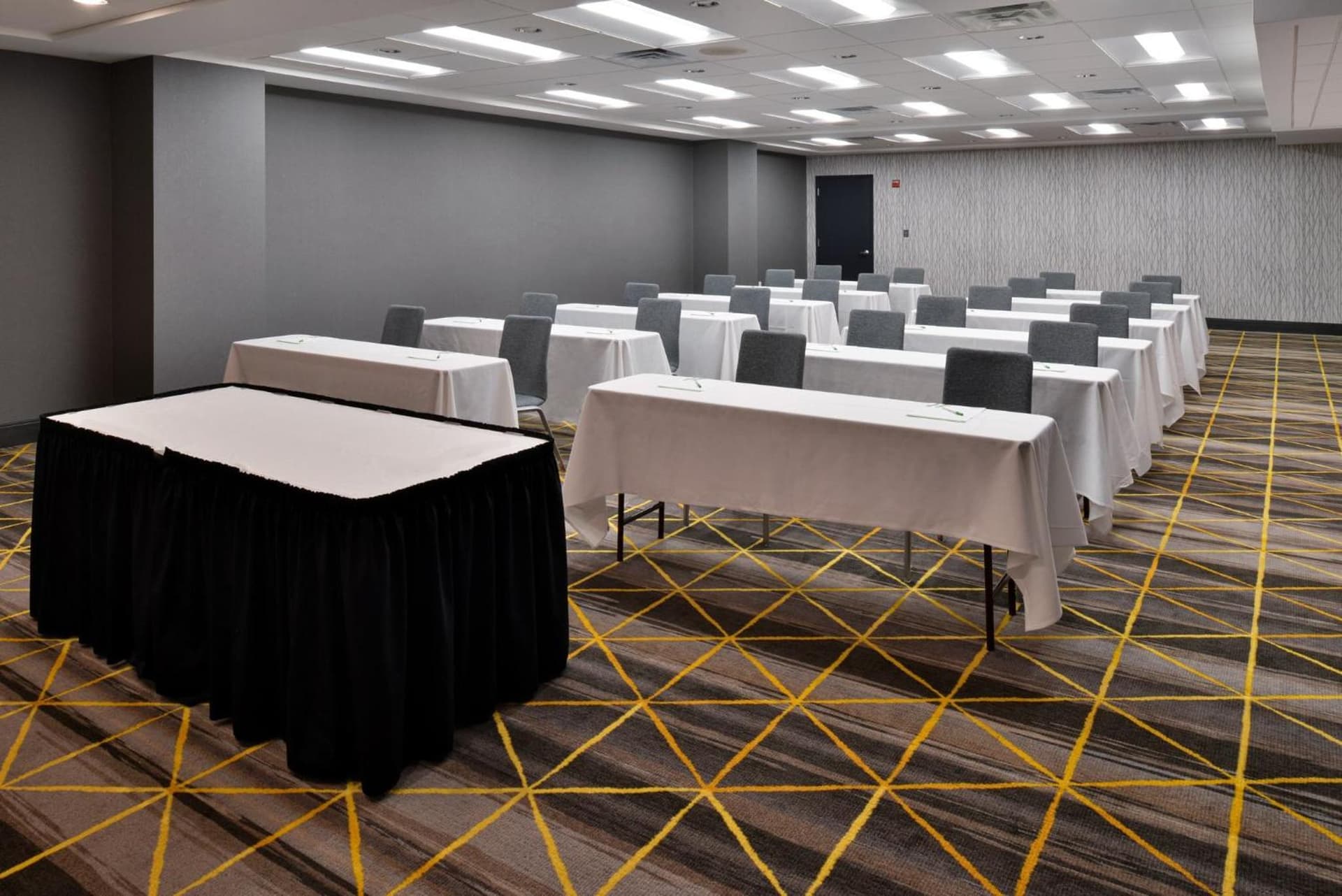 Holiday Inn Hotel & Suites Overland Park-Convention Center by IHG gallery photo in Overland Park, KS — image 75