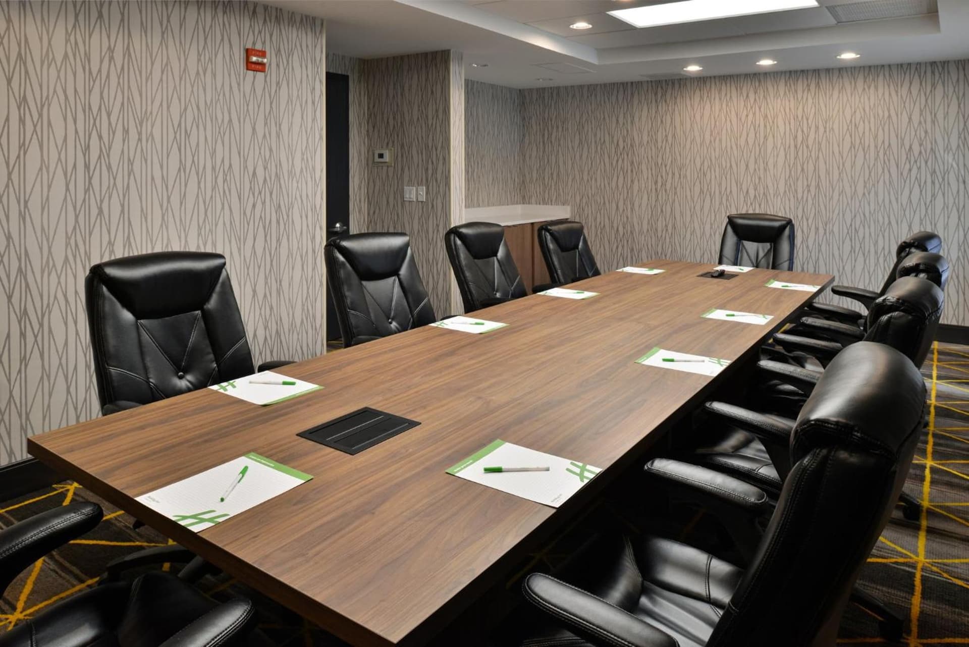 Holiday Inn Hotel & Suites Overland Park-Convention Center by IHG gallery photo in Overland Park, KS — image 69
