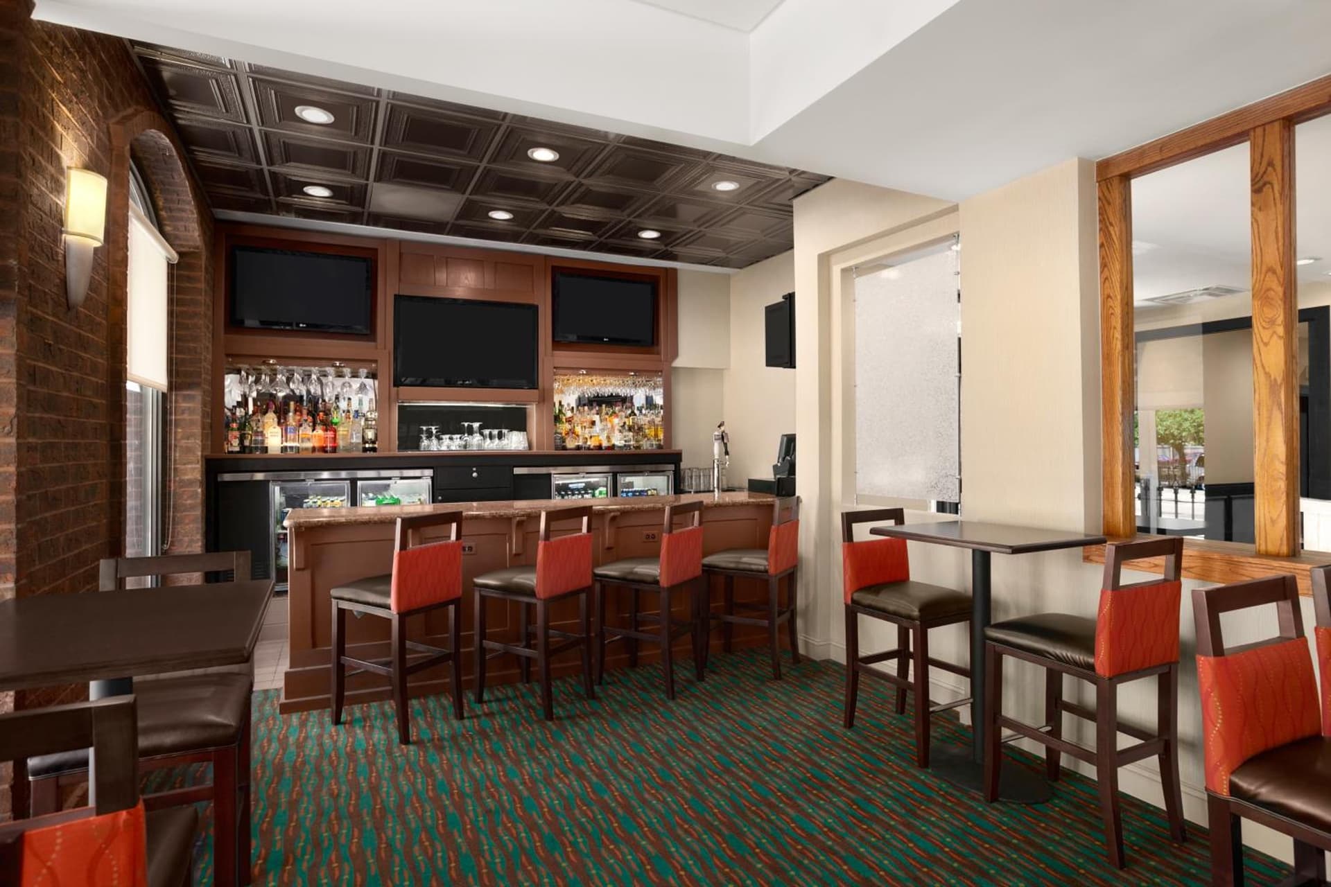 Days Inn by Wyndham Baltimore Inner Harbor interior in Baltimore, MD — gallery photo 2