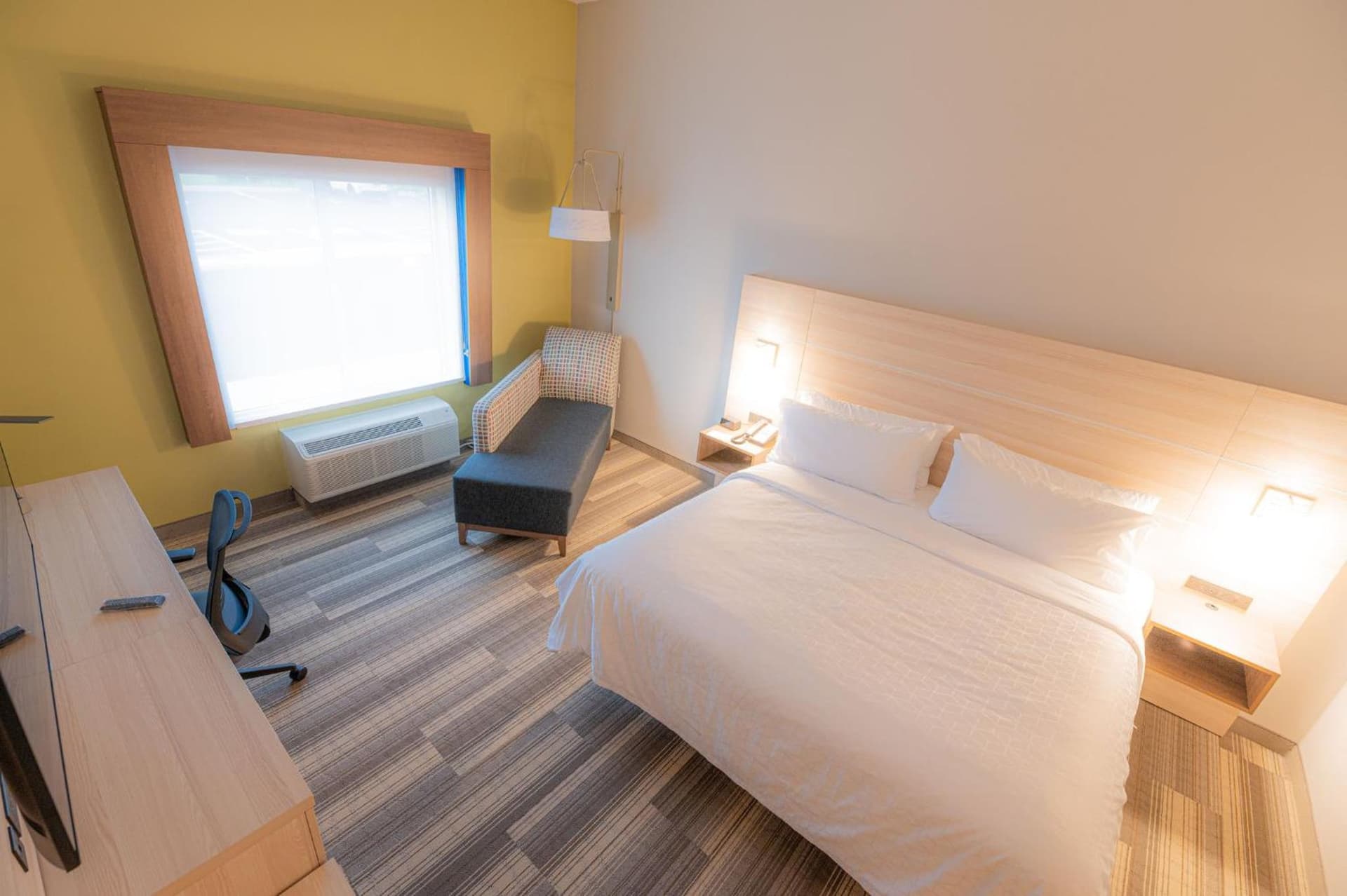 Holiday Inn Express & Suites Dayton East - Beavercreek by IHG gallery photo in Beavercreek, OH — image 23