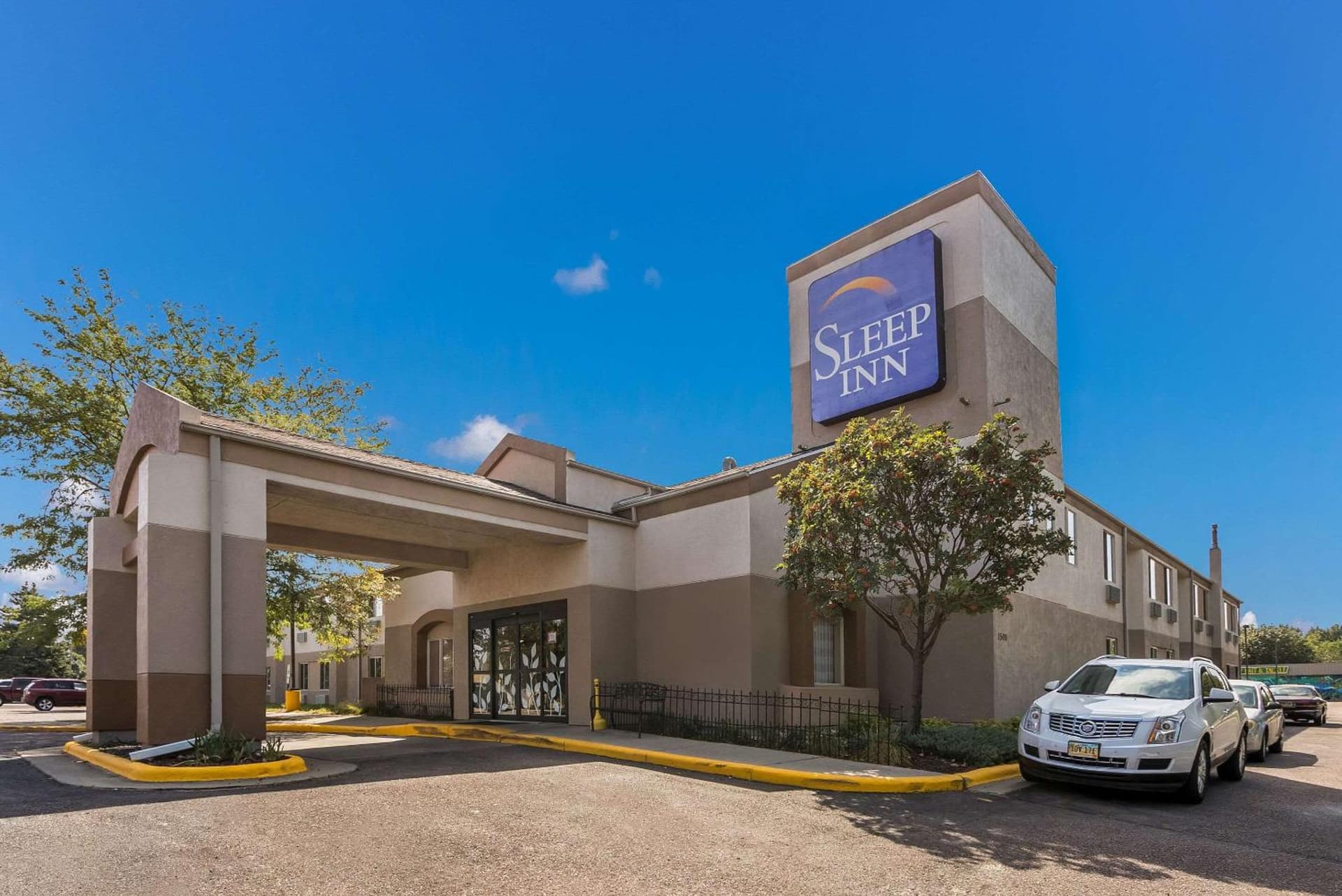 Sleep Inn Sioux Falls Airport featured exterior or lobby in Sioux Falls, SD — similar hotel