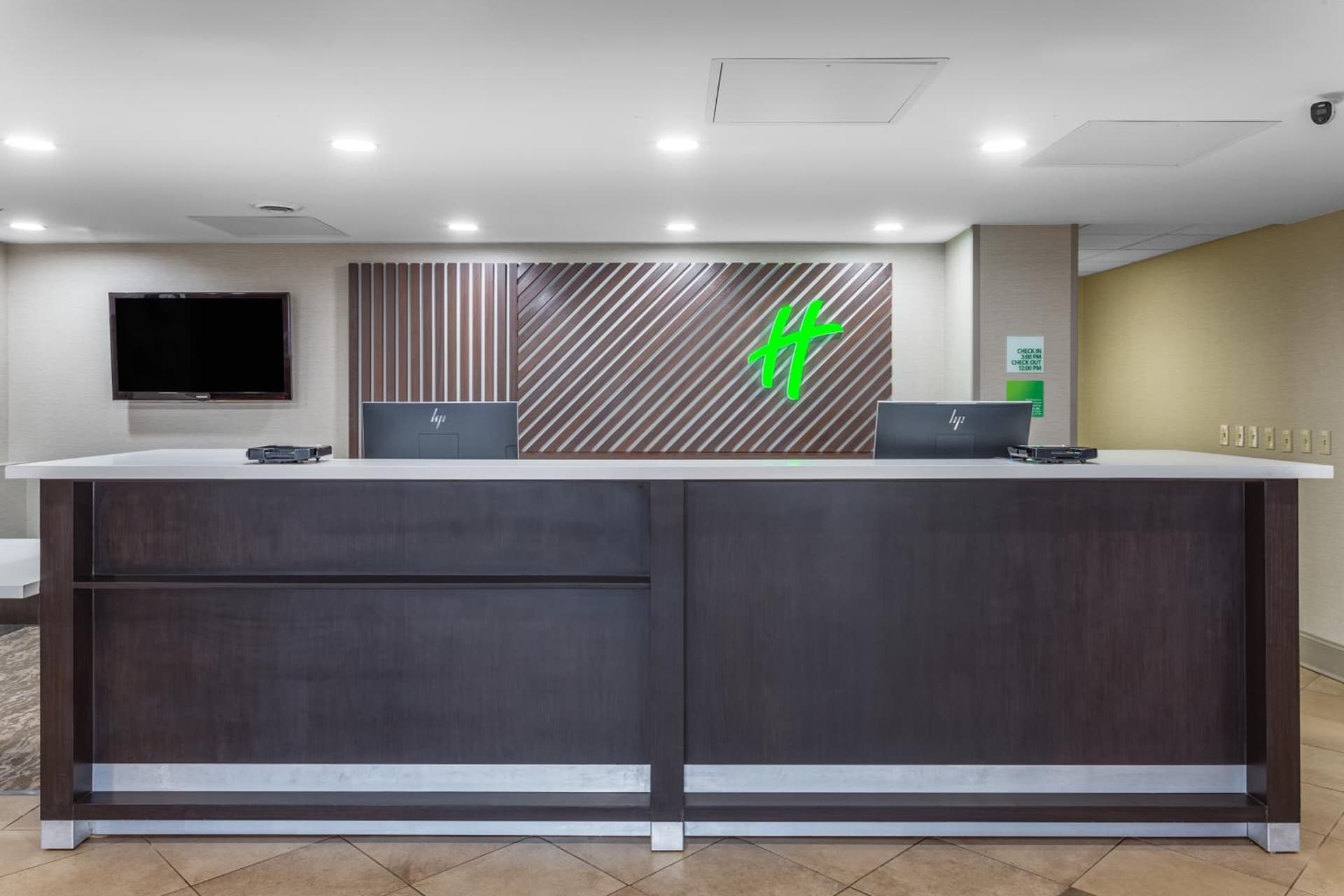 Holiday Inn Rockford I-90&Rt 20 State St by IHG gallery photo in Rockford, IL — image 9