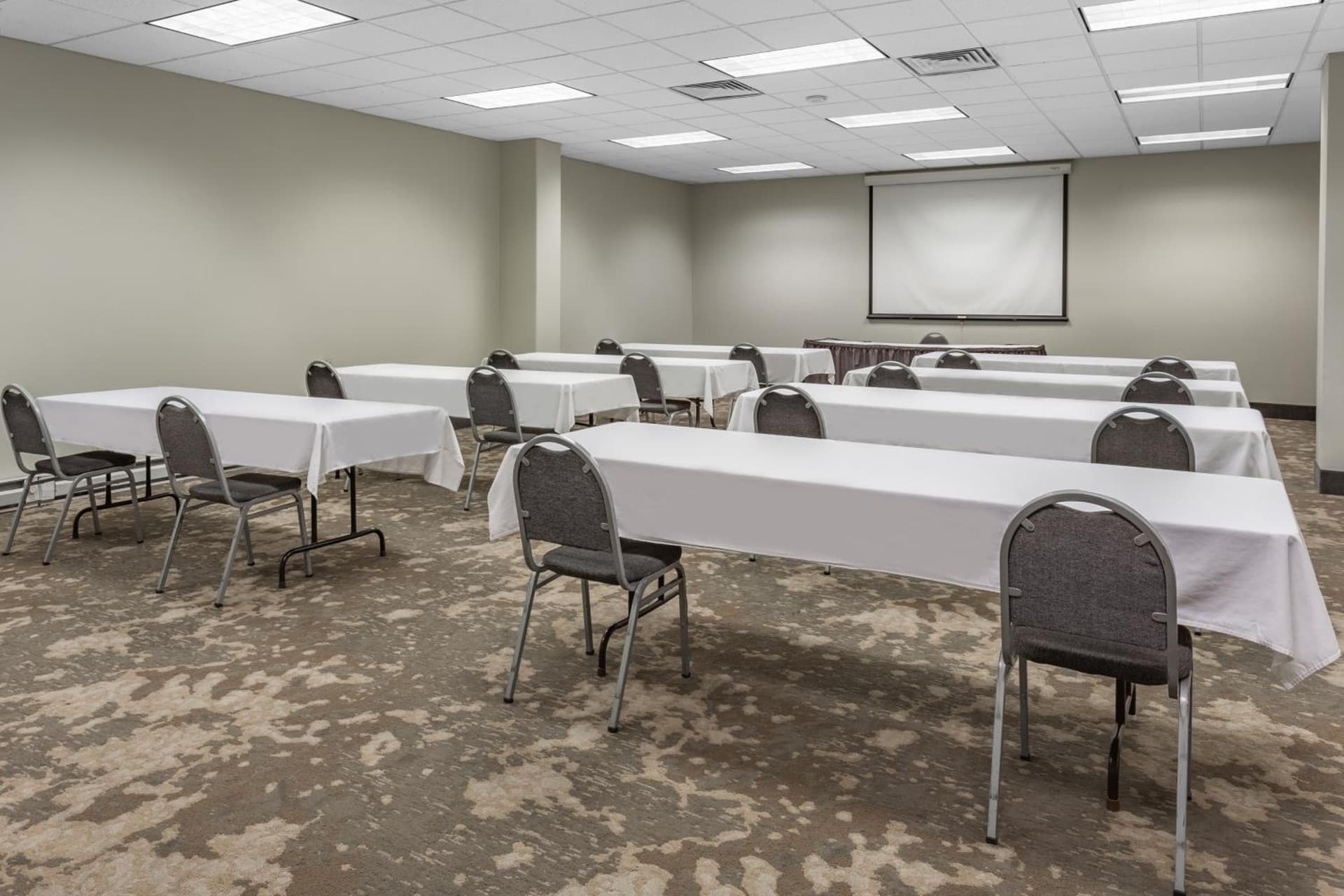 Holiday Inn Rockford I-90&Rt 20 State St by IHG gallery photo in Rockford, IL — image 29