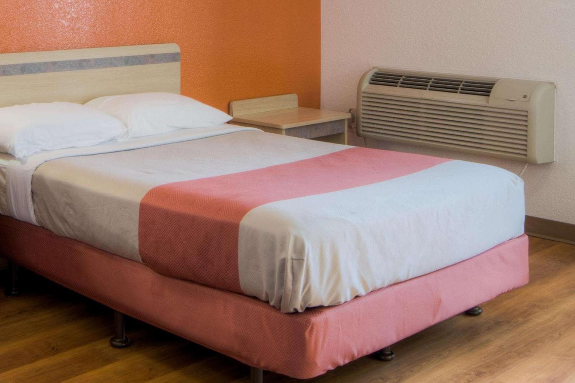 Motel 6-Niantic, CT - New London gallery photo in Niantic, CT — image 44