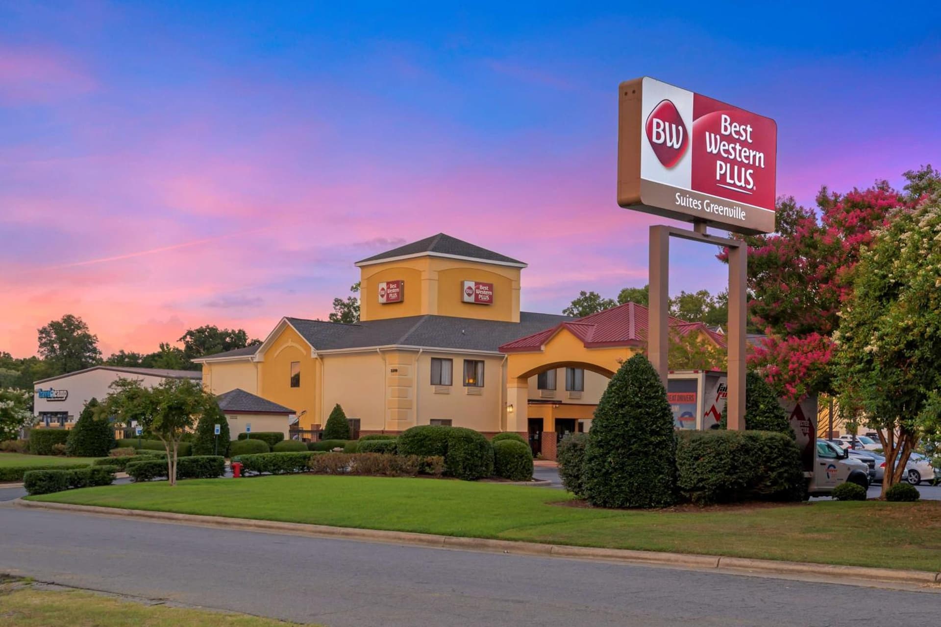 Best Western Plus Suites Greenville gallery photo in Greenville, NC — image 14