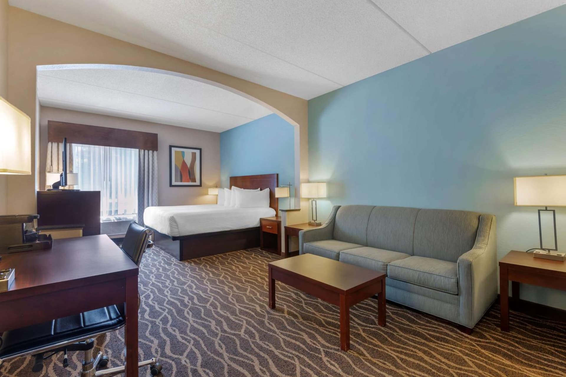 Best Western Plus Suites Greenville gallery photo in Greenville, NC — image 11