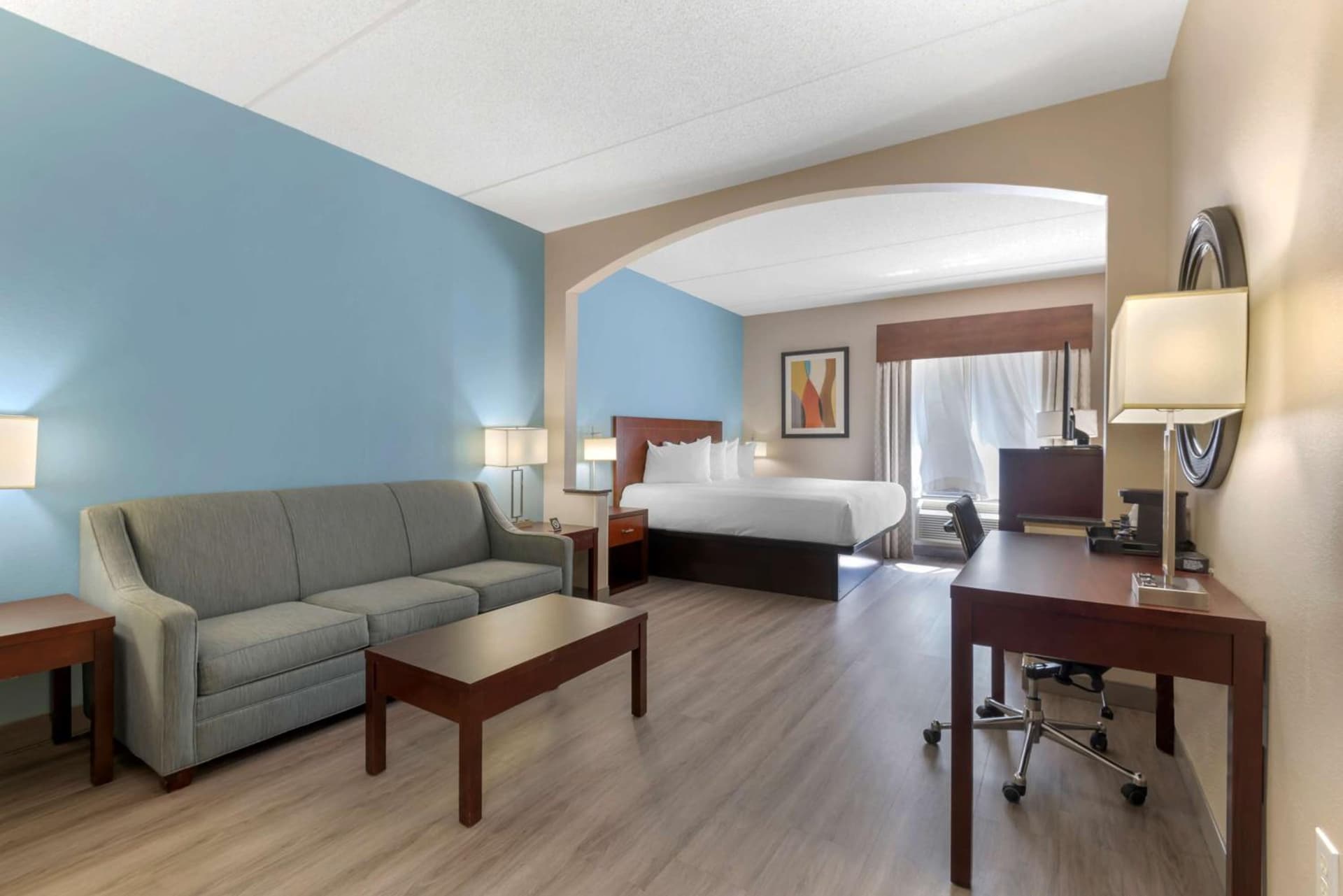 Best Western Plus Suites Greenville interior in Greenville, NC — gallery photo 2