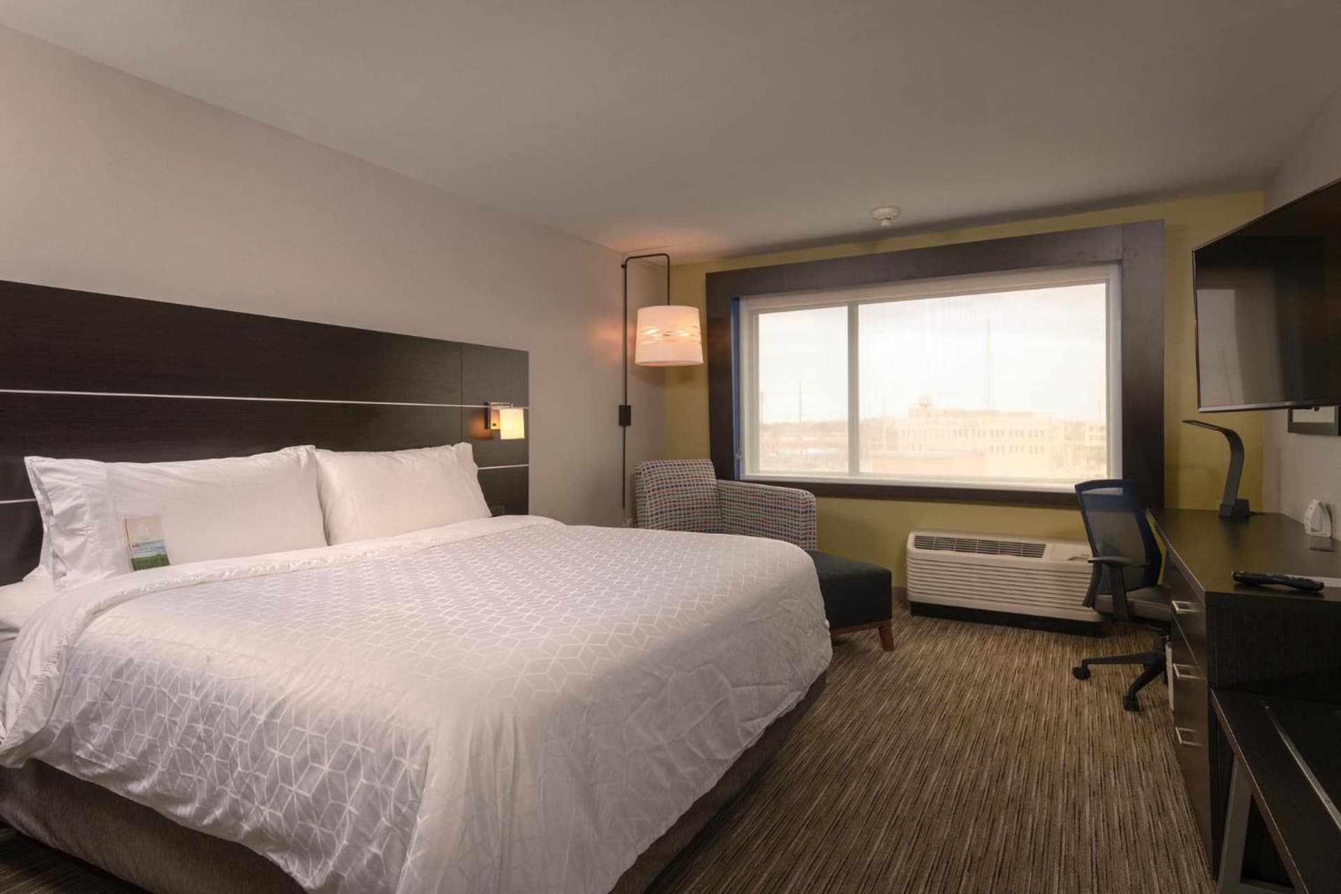 Holiday Inn Express & Suites - Tulsa Downtown - Arts District by IHG gallery photo in Tulsa, OK — image 14