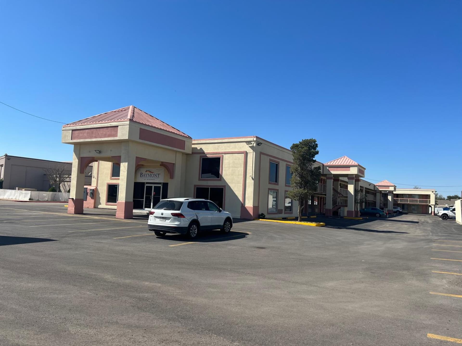 Baymont Inn by Wyndham Odessa University Area property views in Odessa, TX — gallery photo 3
