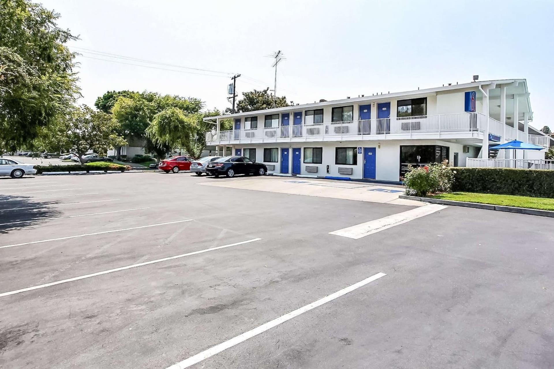 Motel 6-Sunnyvale, CA - South property views in Sunnyvale, CA — gallery photo 3