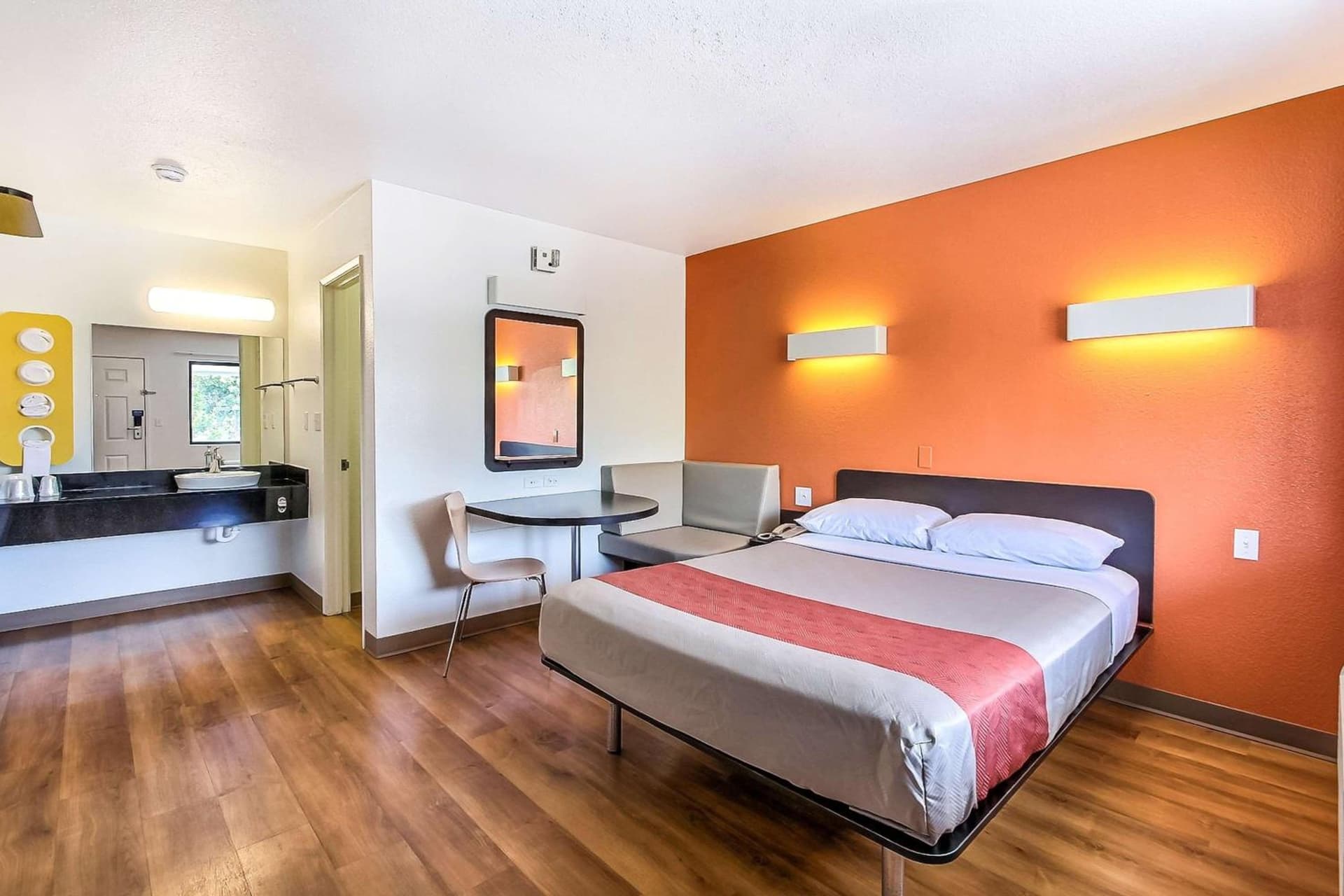 Motel 6-Sunnyvale, CA - South gallery photo in Sunnyvale, CA — image 16