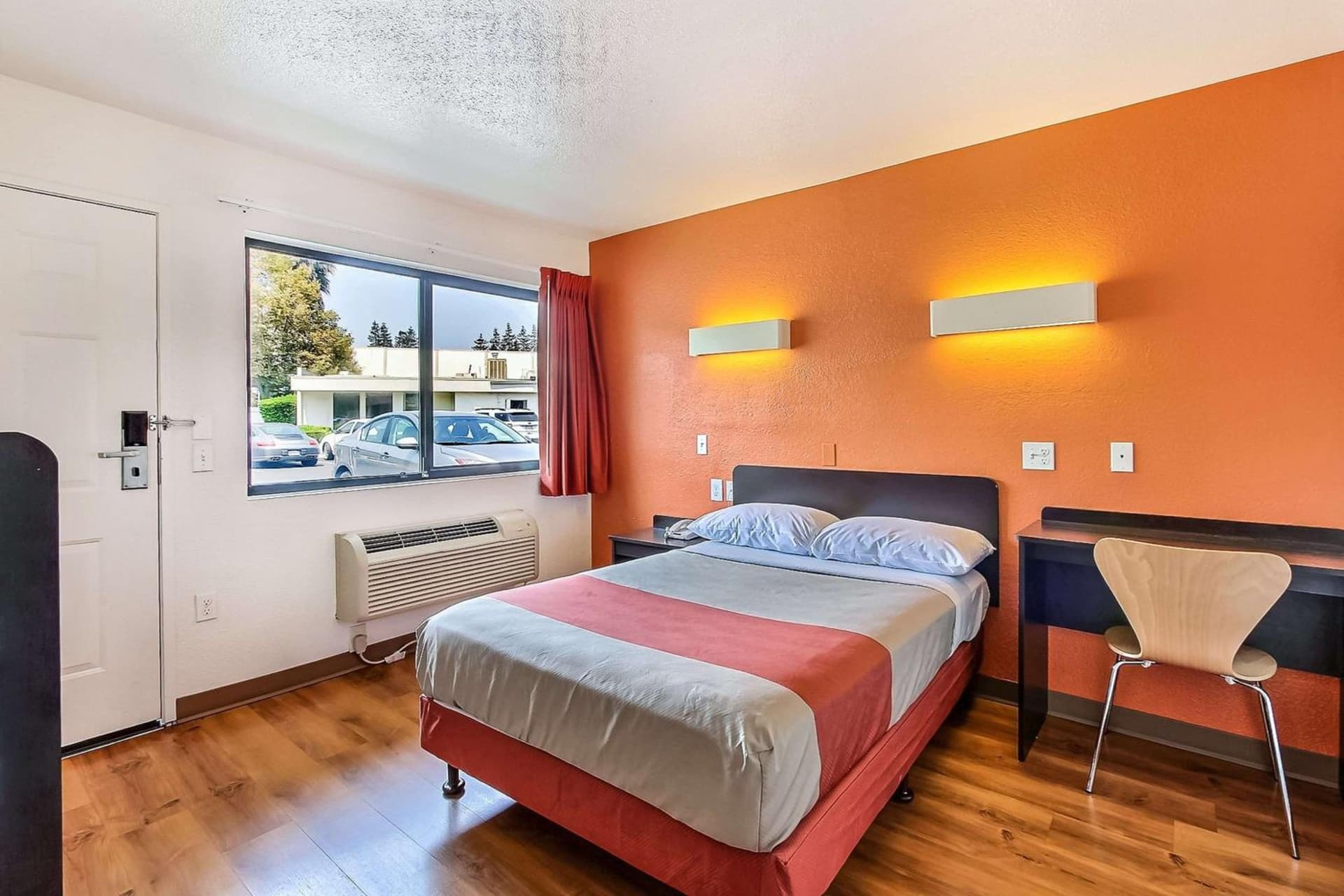 Motel 6-Sunnyvale, CA - South gallery photo in Sunnyvale, CA — image 12