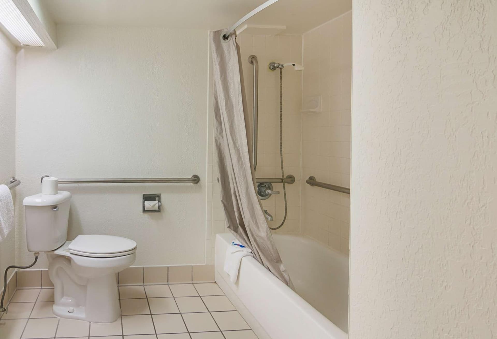 Motel 6-Ocala, FL - Conference Center gallery photo in Ocala Ridge, FL — image 18