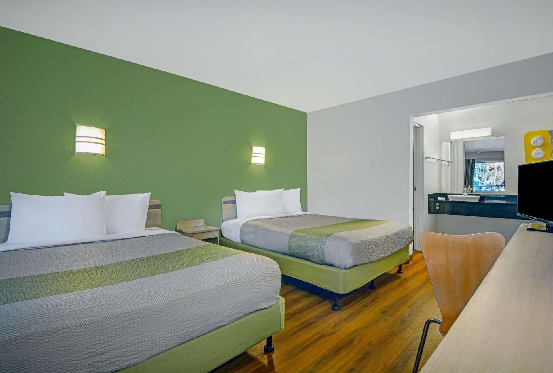Motel 6-Tallahassee, FL - Downtown gallery photo in Tallahassee, FL — image 12