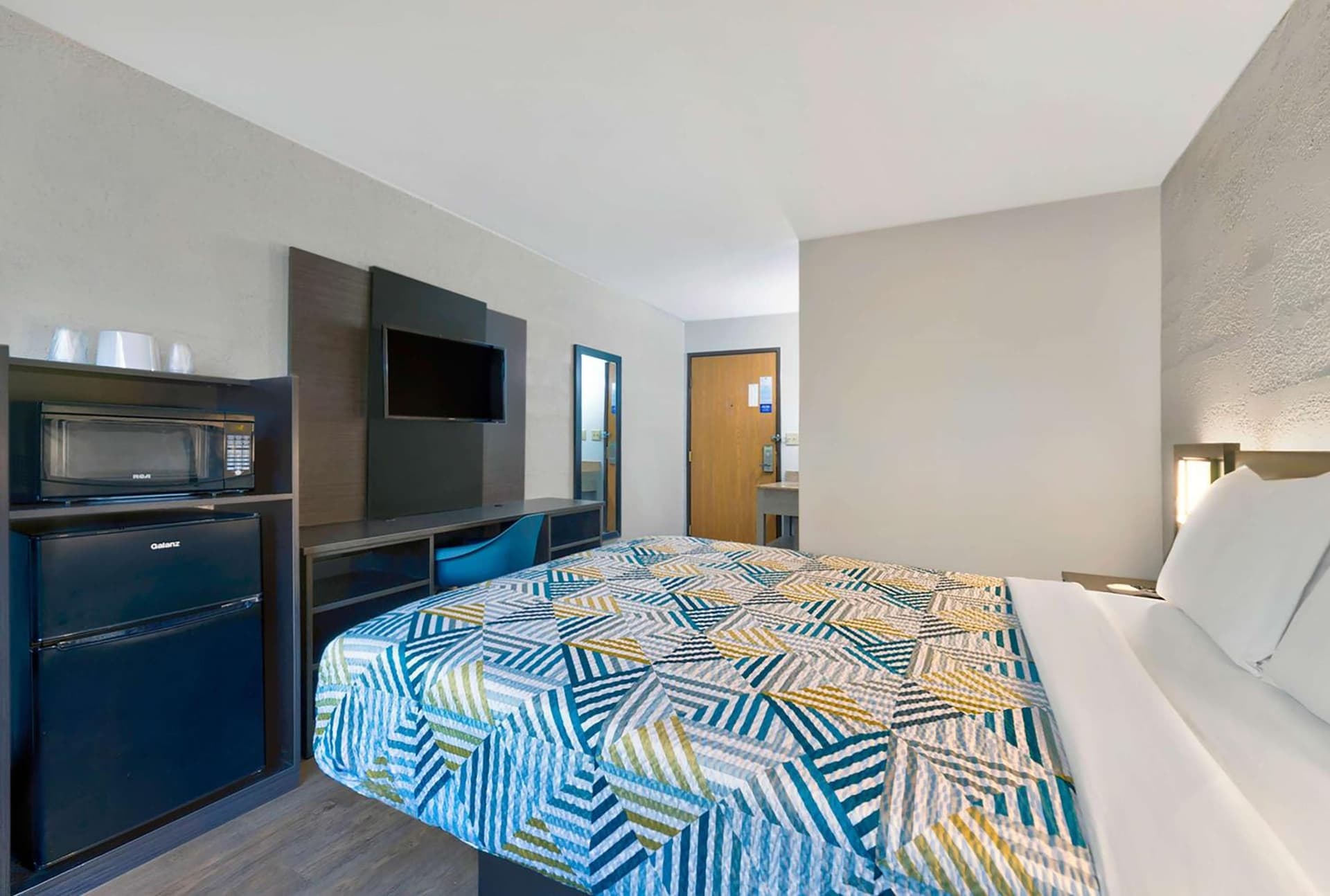 Motel 6-Cedar Rapids, IA - Airport gallery photo in Cedar Rapids, IA — image 26