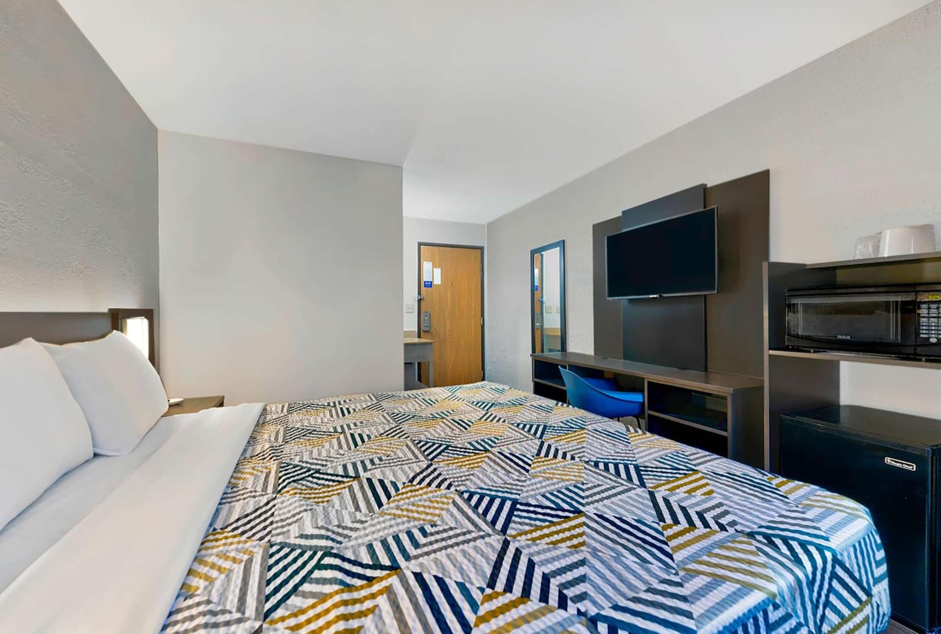 Motel 6-Cedar Rapids, IA - Airport gallery photo in Cedar Rapids, IA — image 27