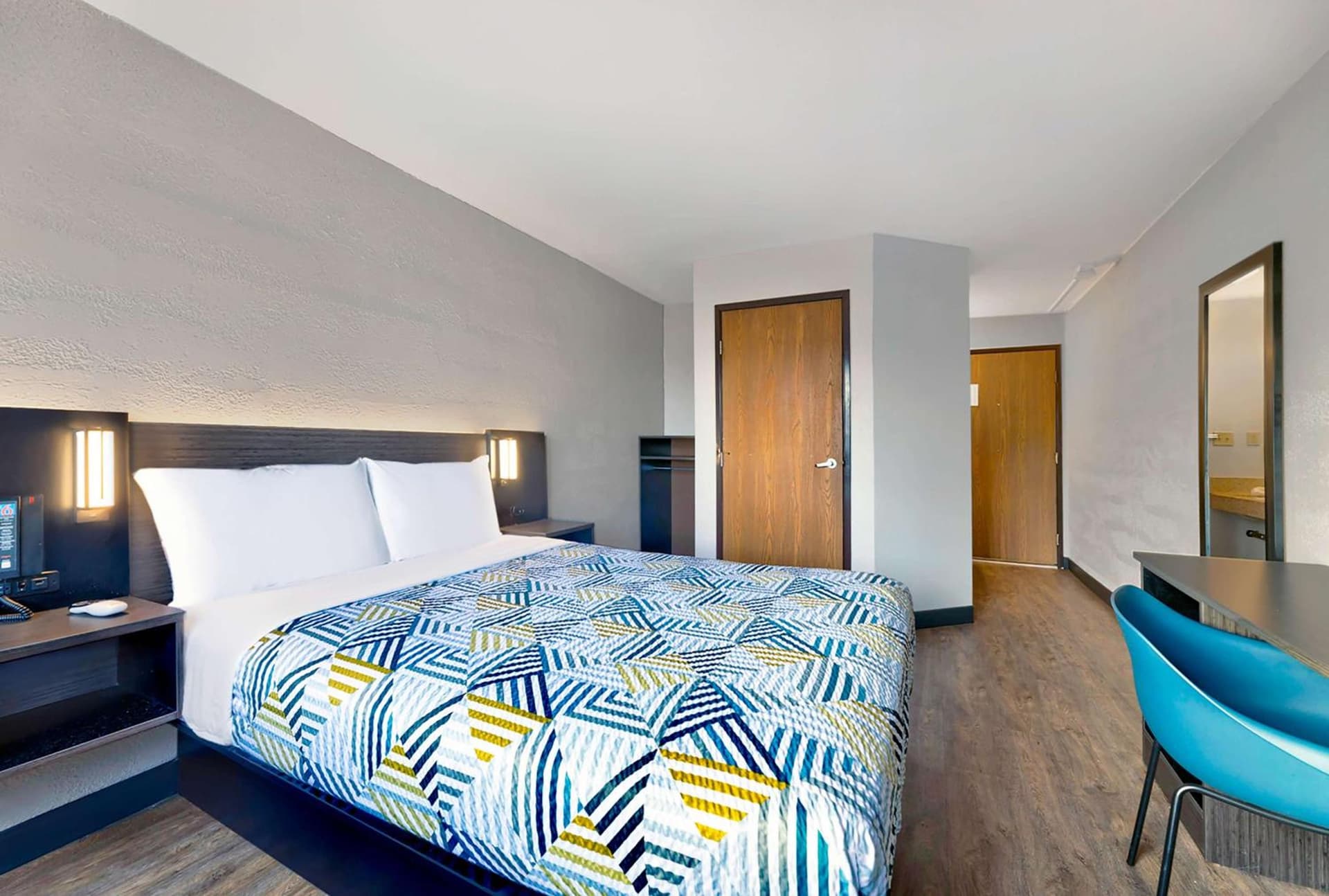 Motel 6-Cedar Rapids, IA - Airport gallery photo in Cedar Rapids, IA — image 25