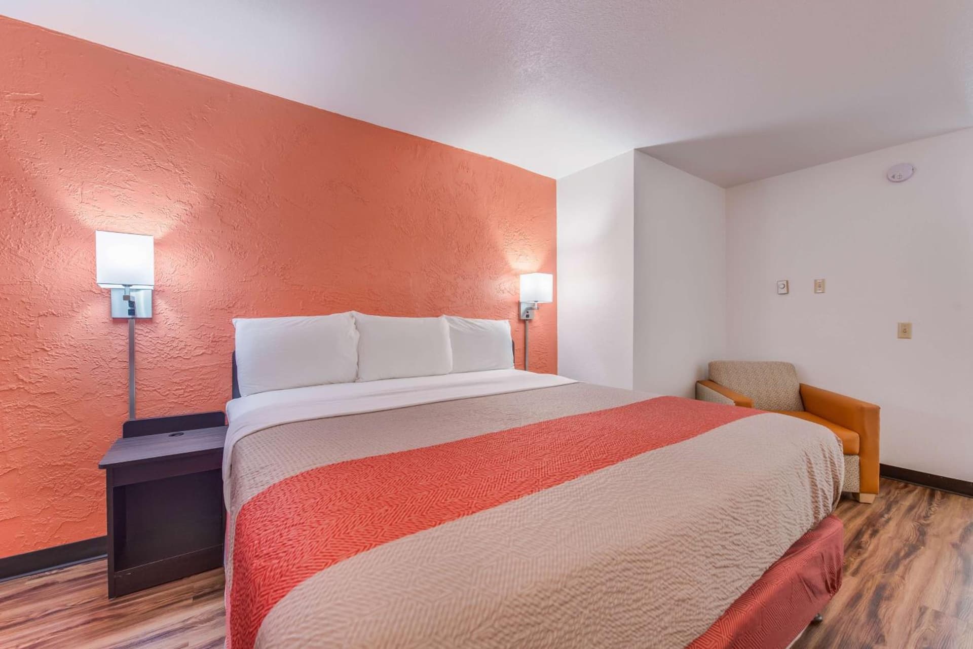 Motel 6-Saint Paul, MN - I-94 gallery photo in Saint Paul, MN — image 11