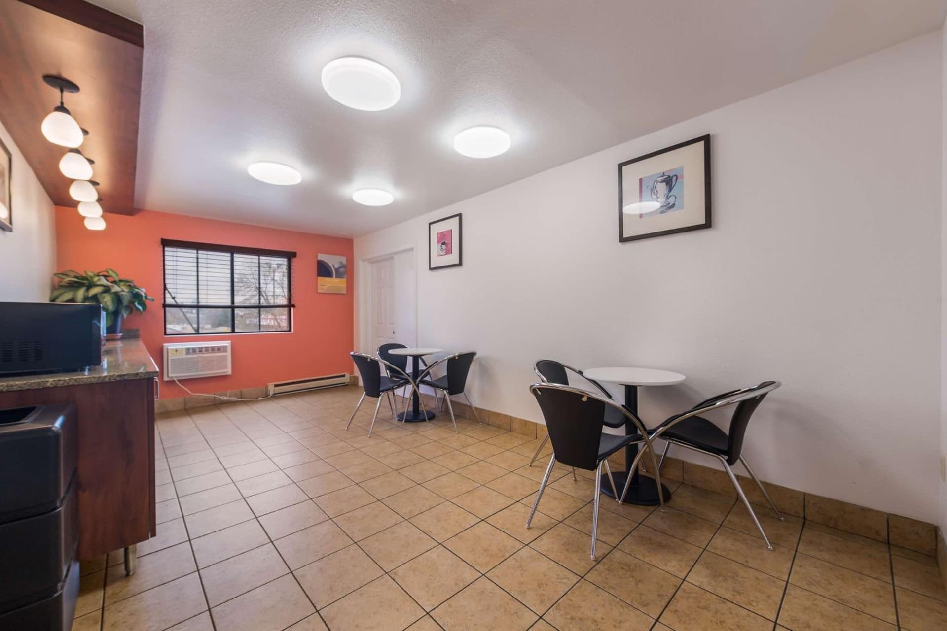 Motel 6-Saint Paul, MN - I-94 gallery photo in Saint Paul, MN — image 21