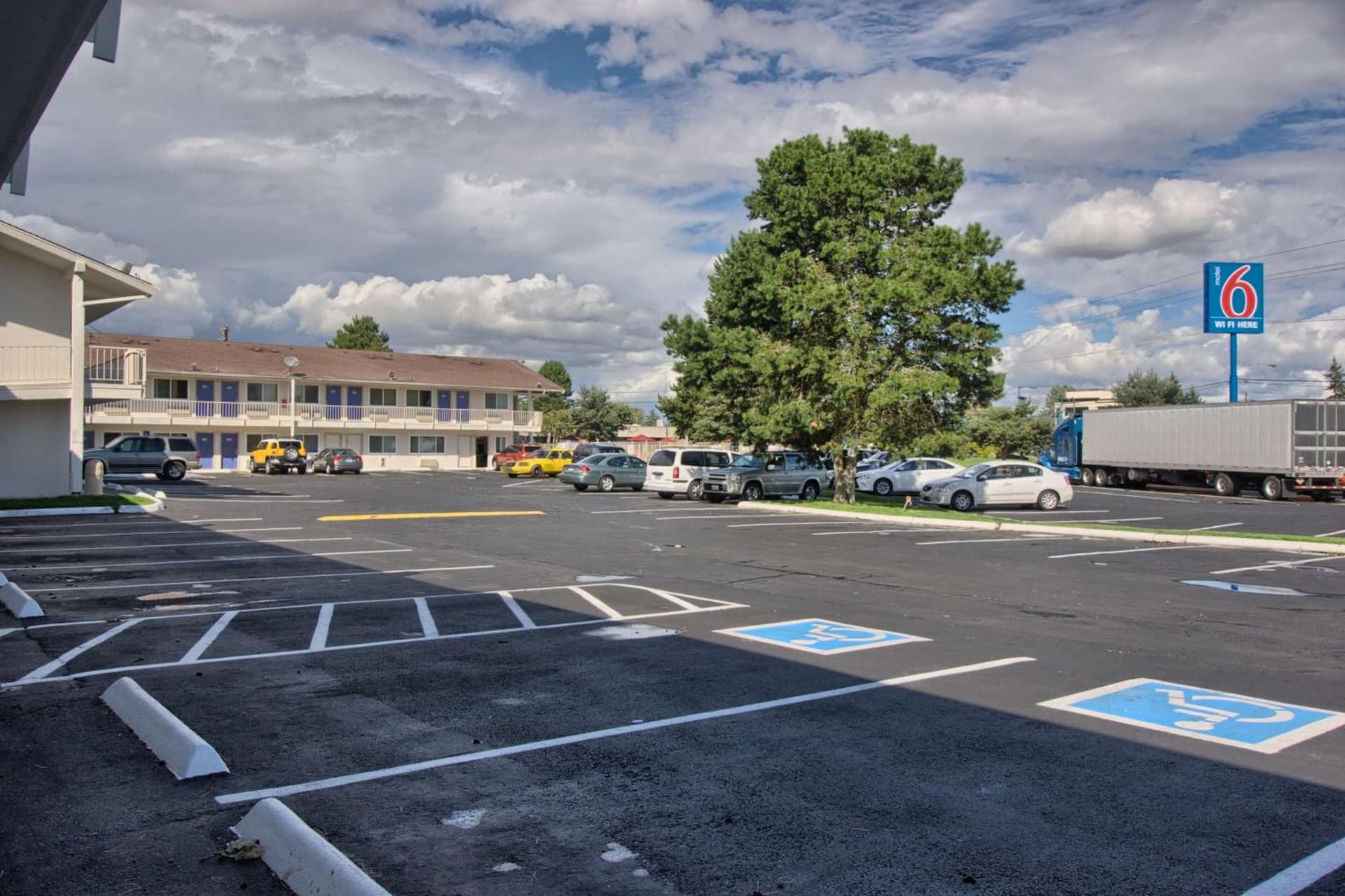 Motel 6-Everett, WA - North interior in Everett, WA — gallery photo 2