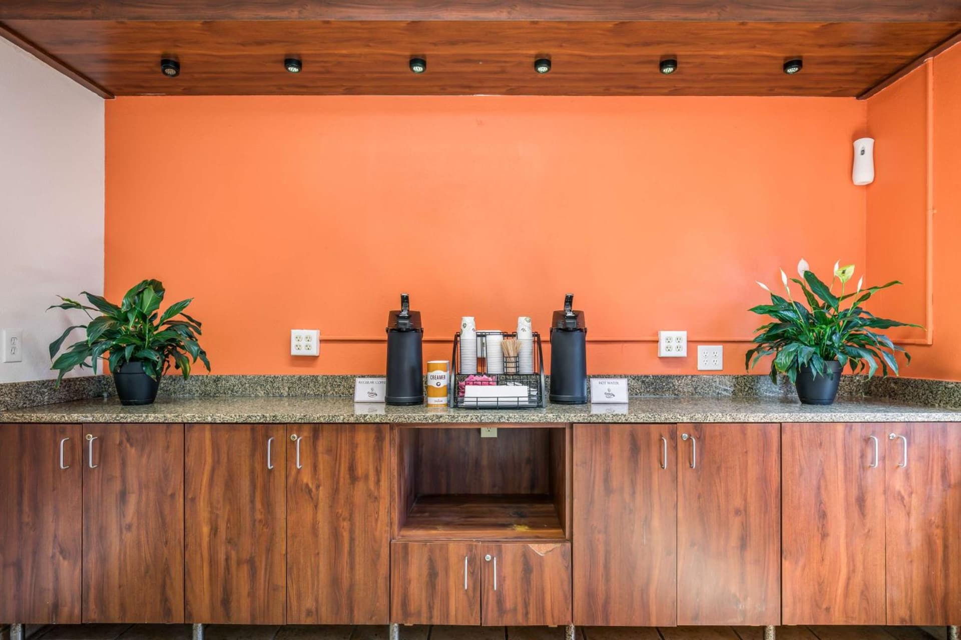 Motel 6-Madison, WI - East gallery photo in Madison, WI — image 7